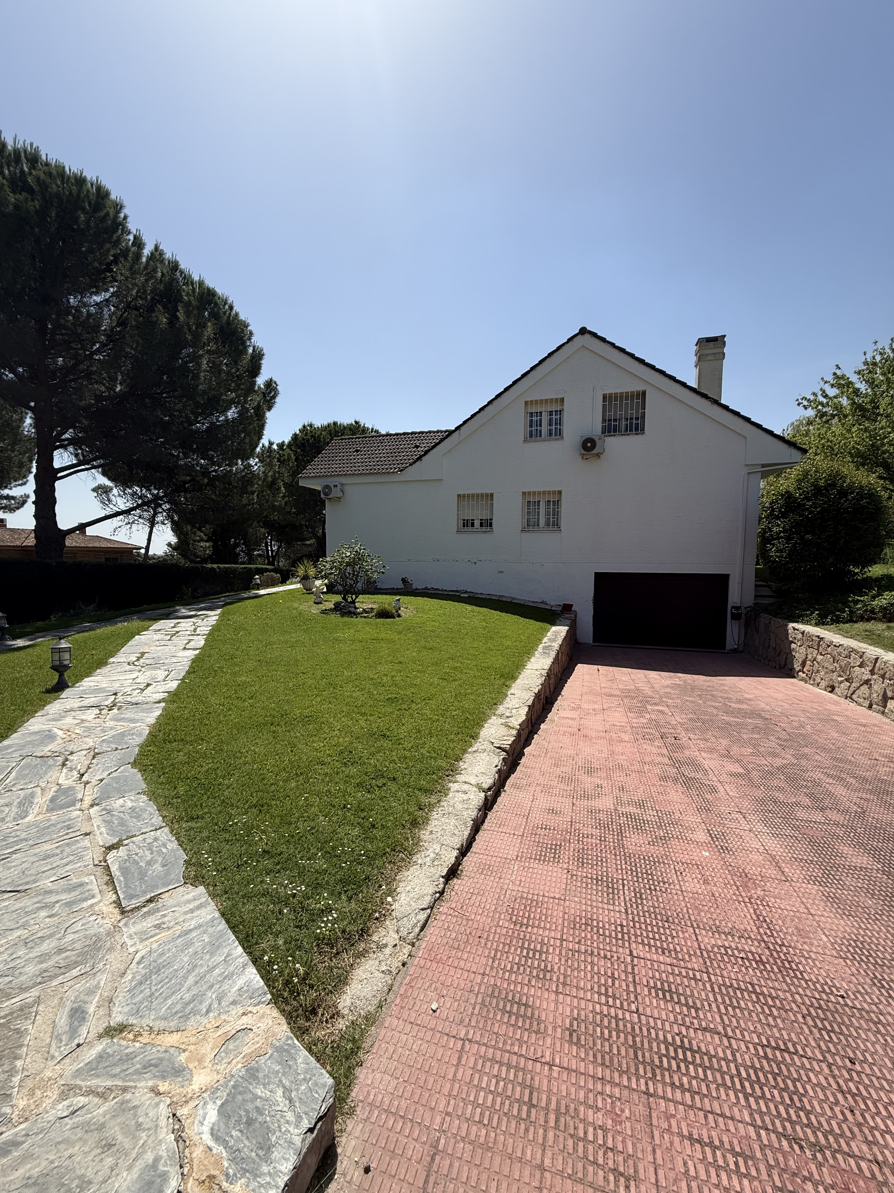 Exceptional Independent House in Villaviciosa de Odon