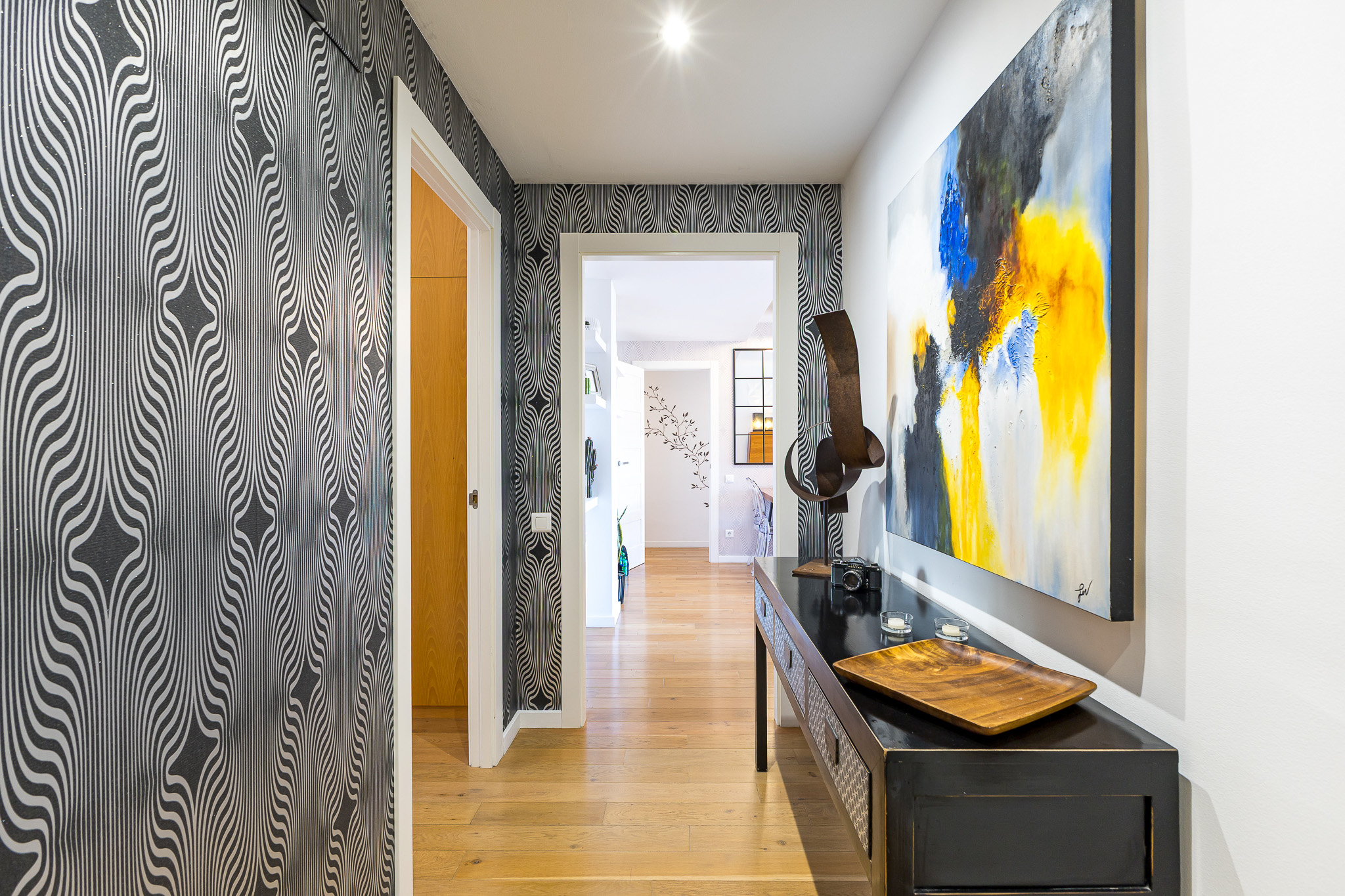 Renovated apartment with parking, open views, and 4 bedrooms in Gavà