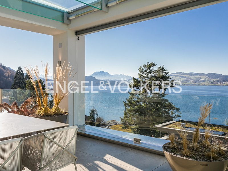 VISTA ETERNA | Spacious First-Class Residence with mountain & lake views