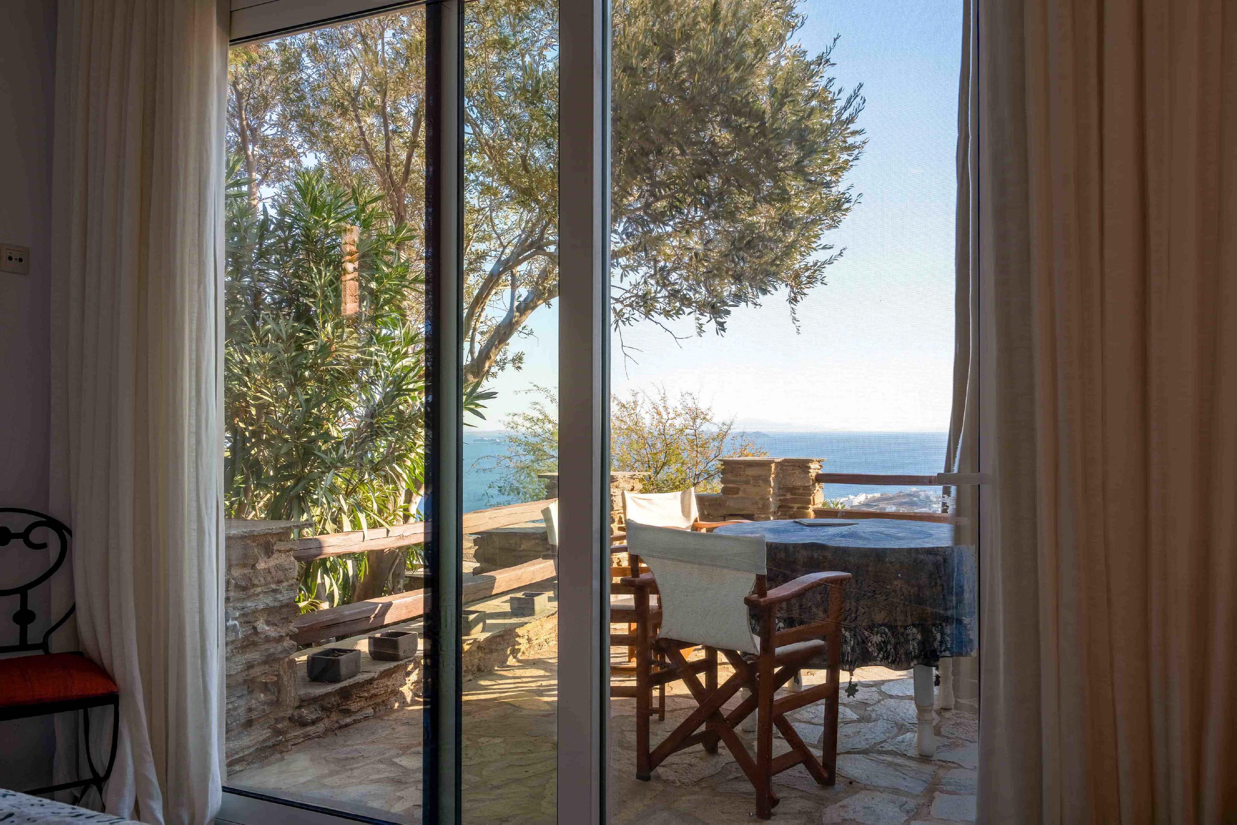 Luxury villa with panoramic sea view and independent guest house in Tinos