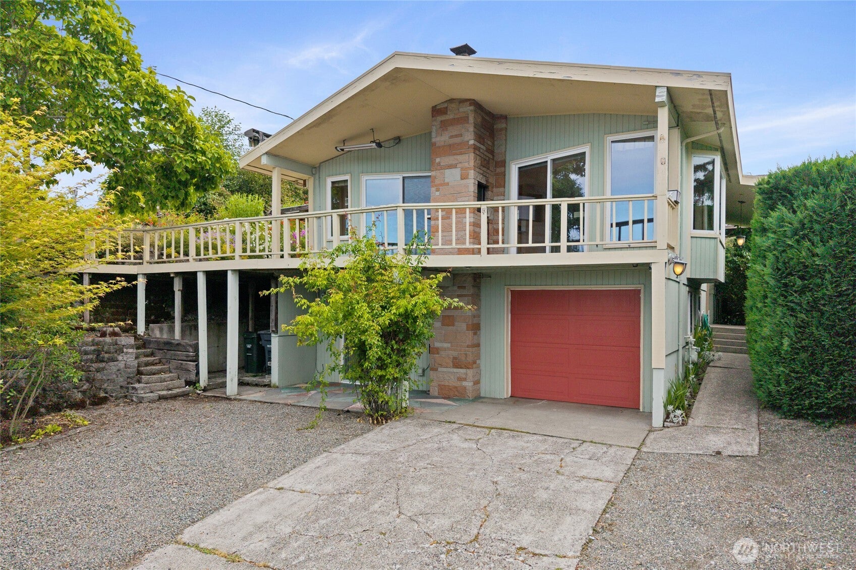 Capture Amazing Views in This Stunning Mid-Century Oasis!