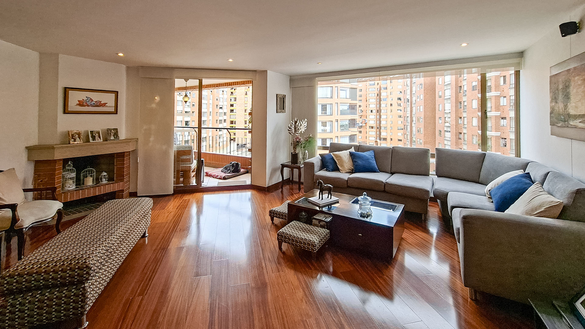 Apartamento de conjunto, con balcón para venta en Lagos de Cordoba