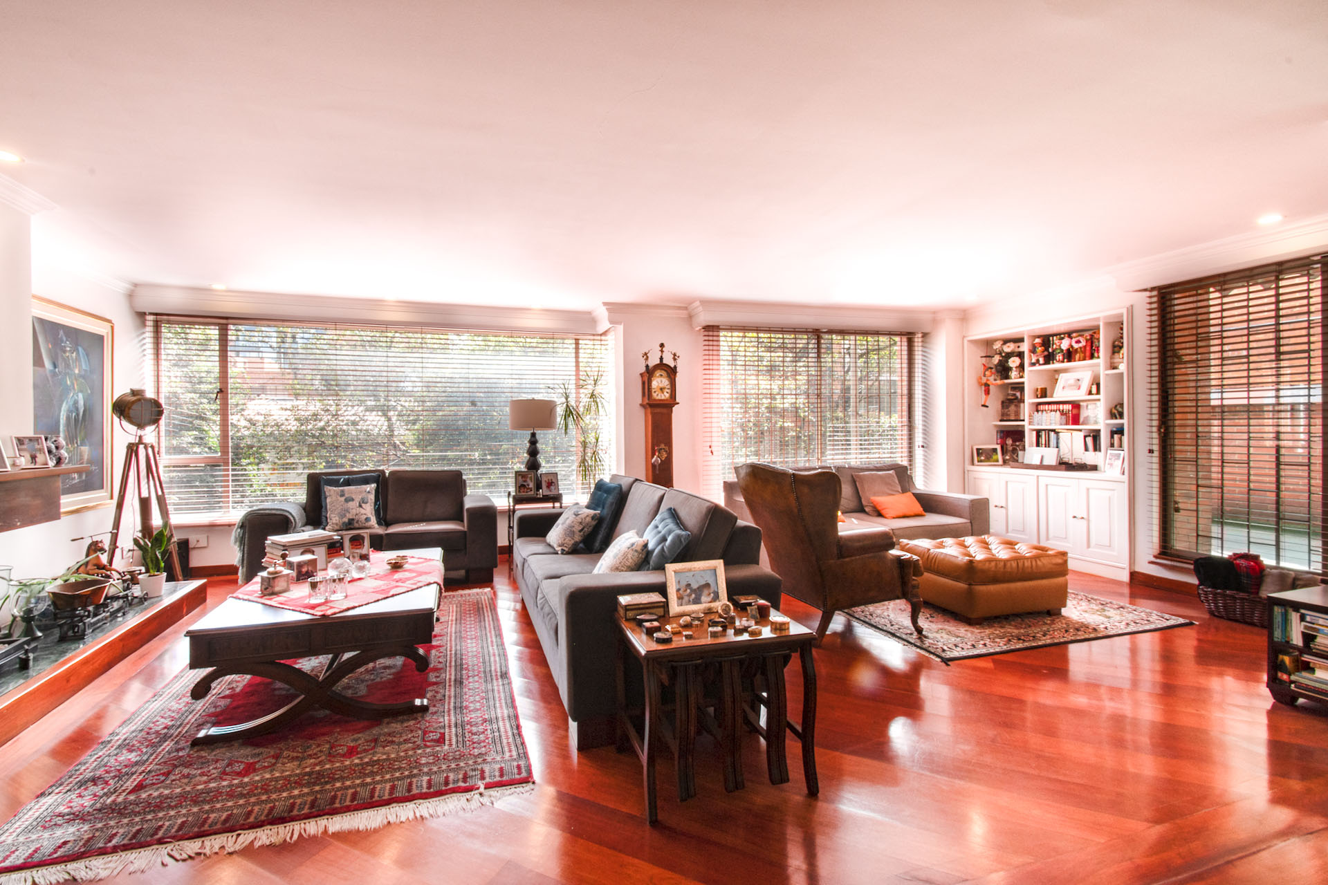 Apartamento con terraza para venta en Chicó Reservado