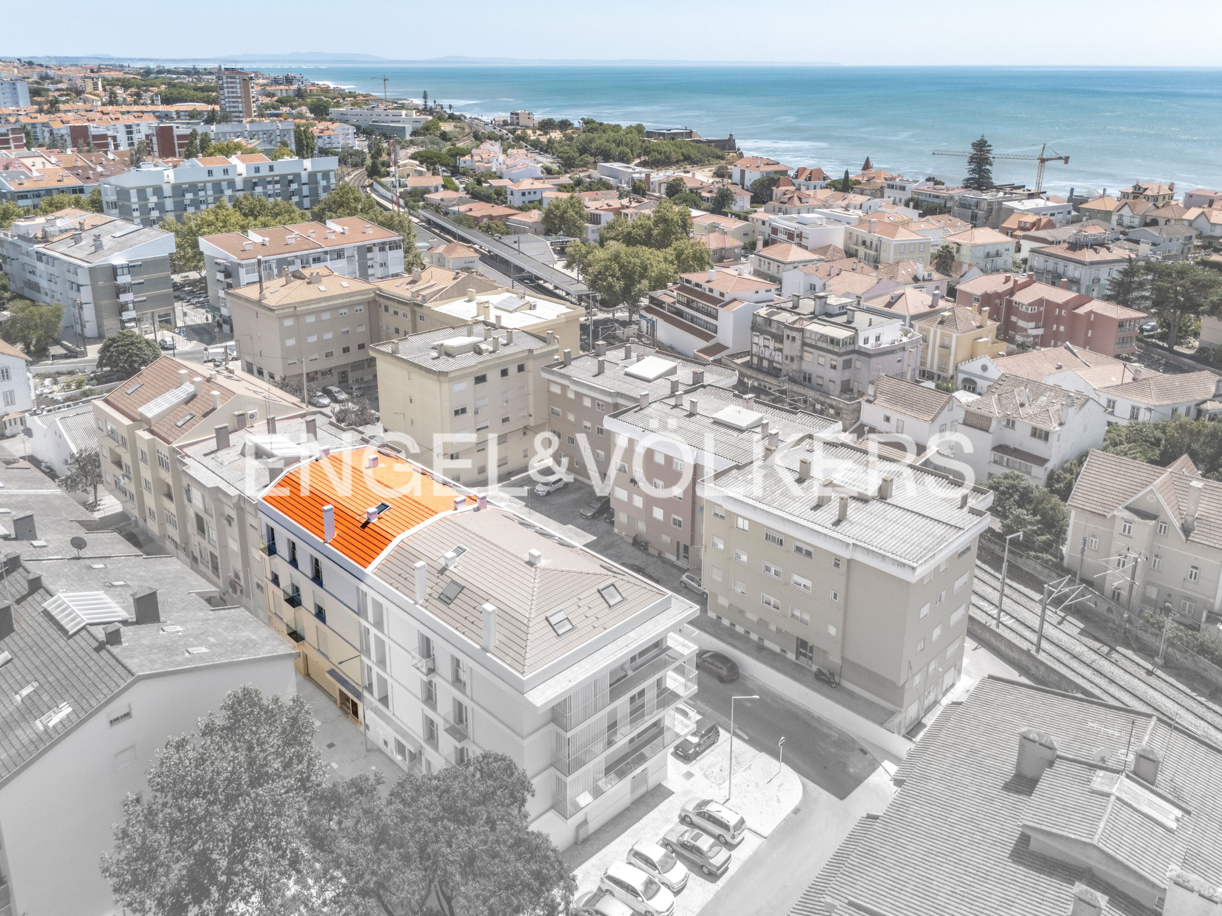 3+1 Bed Duplex Apartment in São João do Estoril