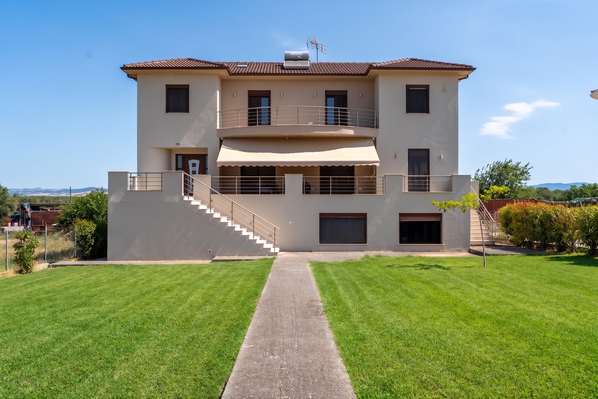 Unique detached house in Portaria, Halkidiki