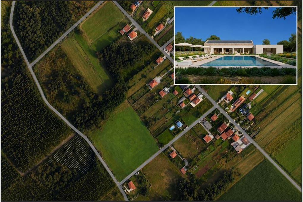 E&V sells an exclusive single-family home plot in a privileged natural setting in Santiago de Compostela
