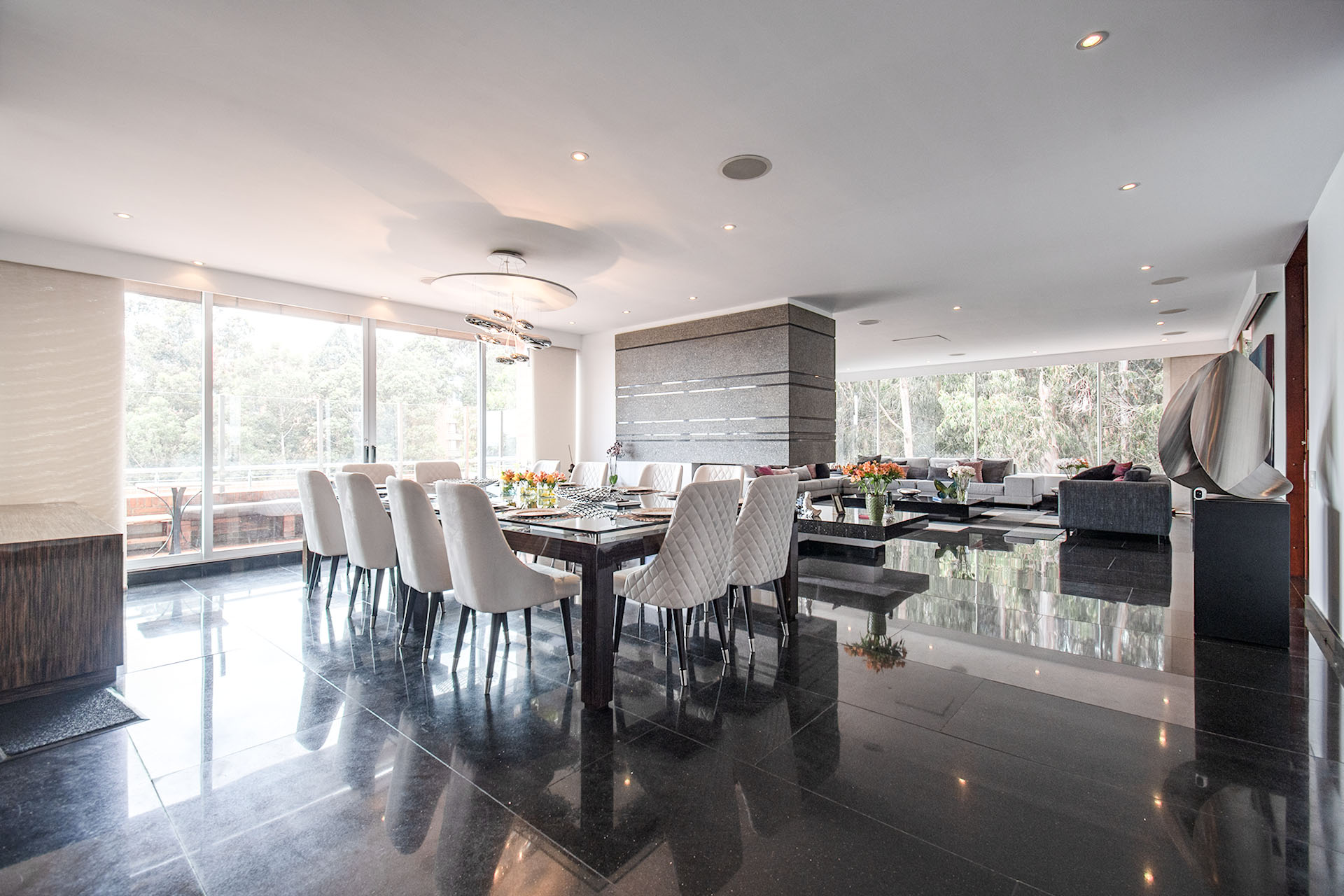 Penthouse dúplex con vista verde para venta en Bosques del Marqués