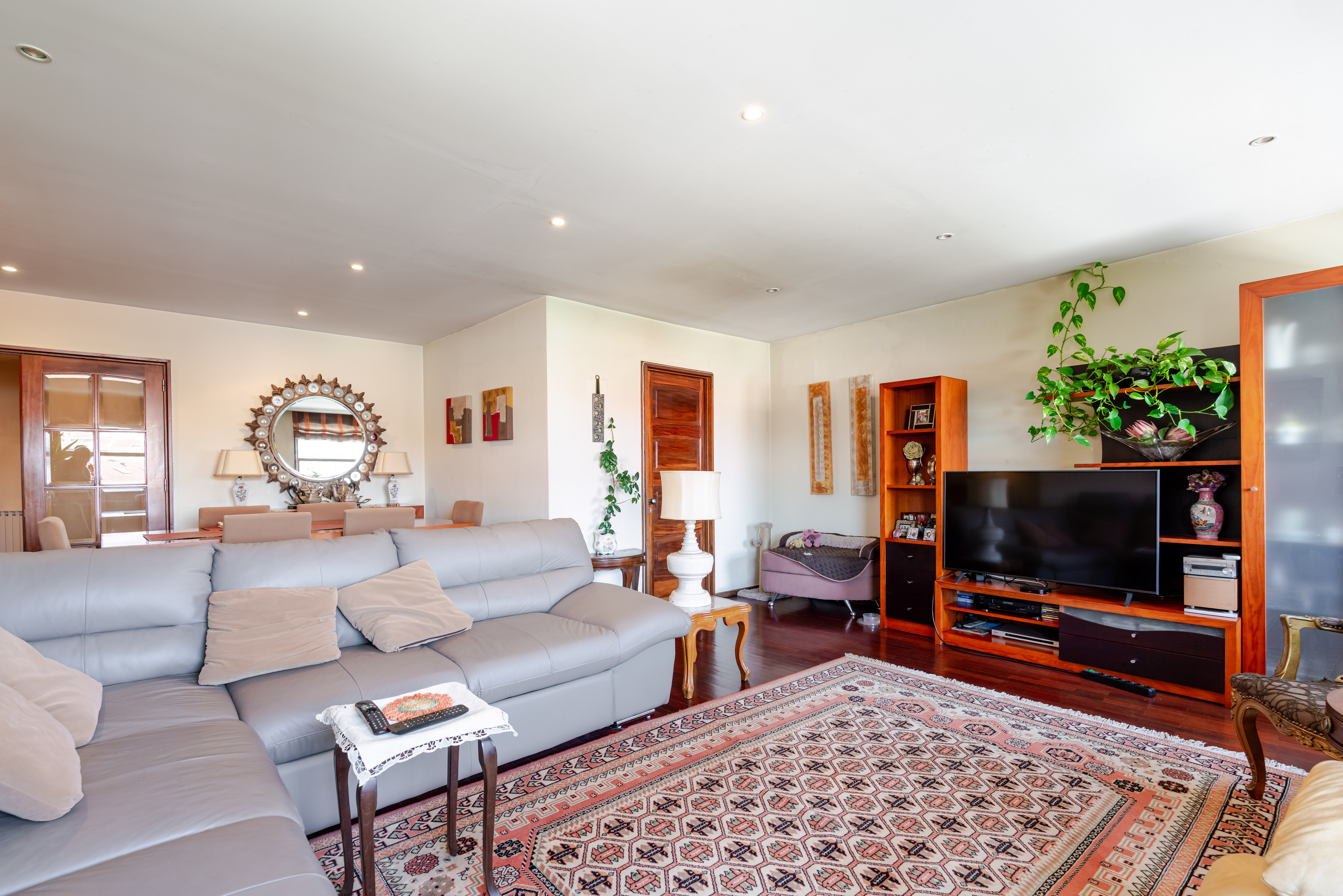 Apartamento T3 junto à Rotunda da Boavista
