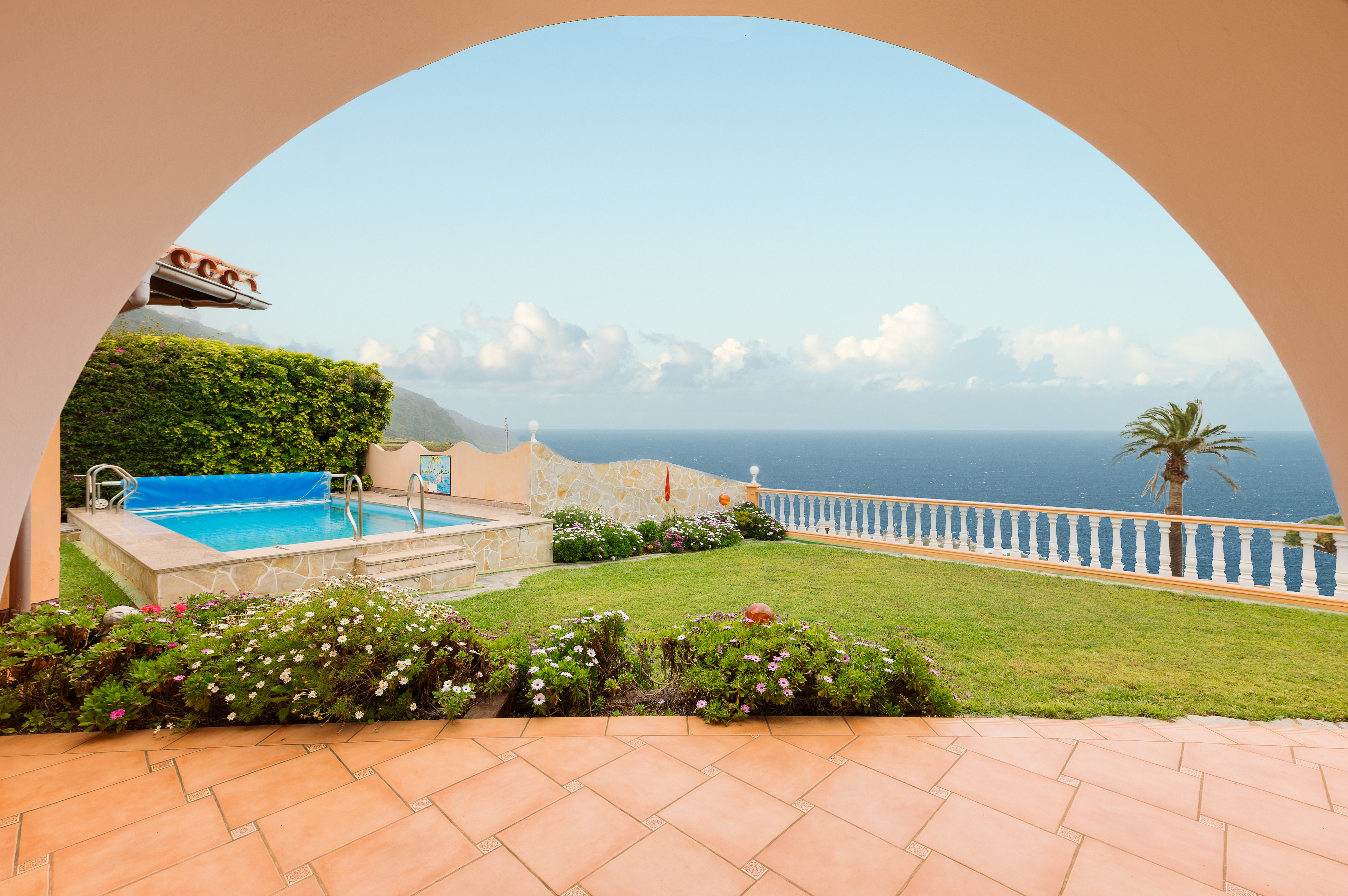 Dream living with panoramic view