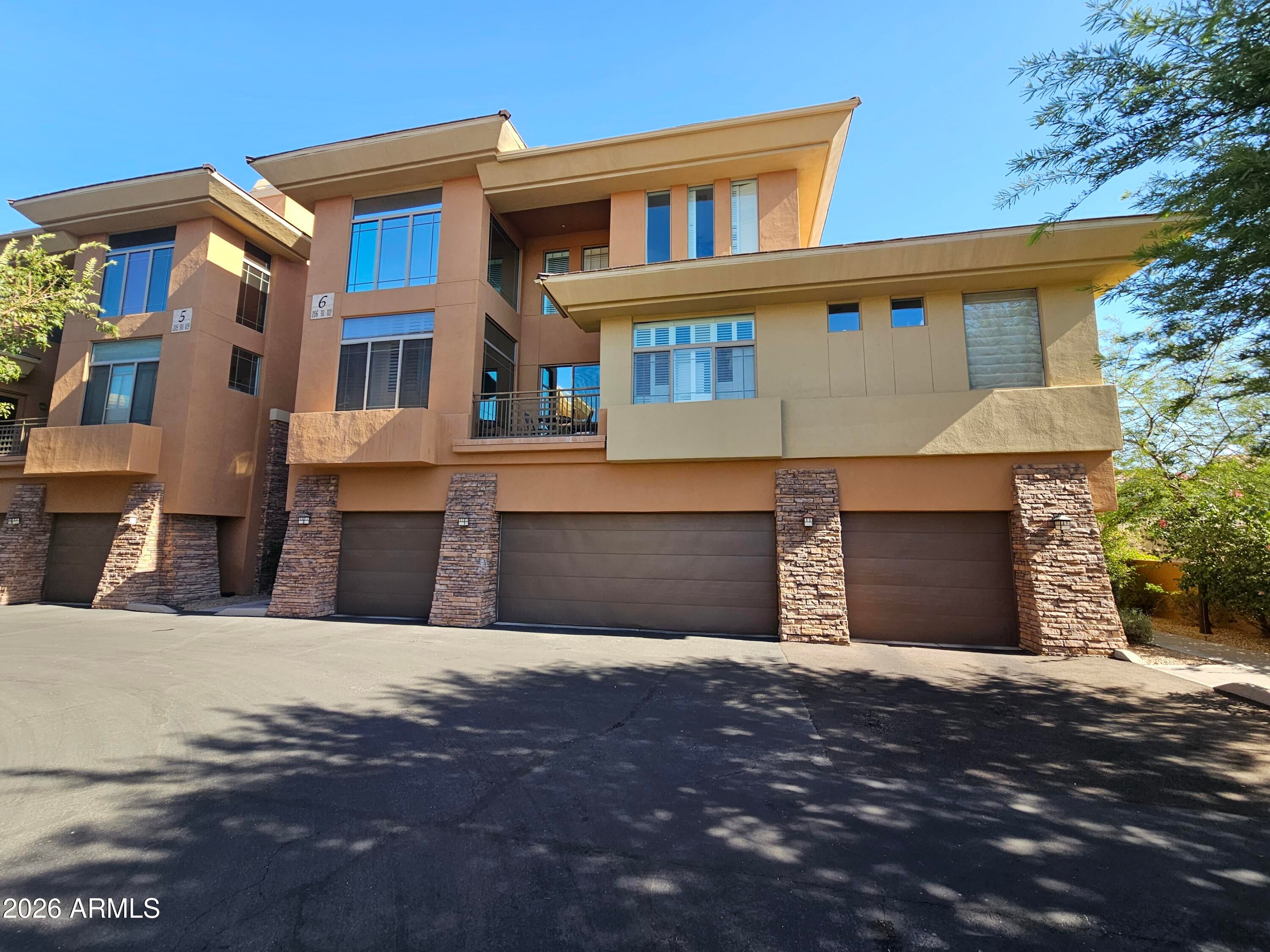 Experience Luxury Living in North Scottsdale