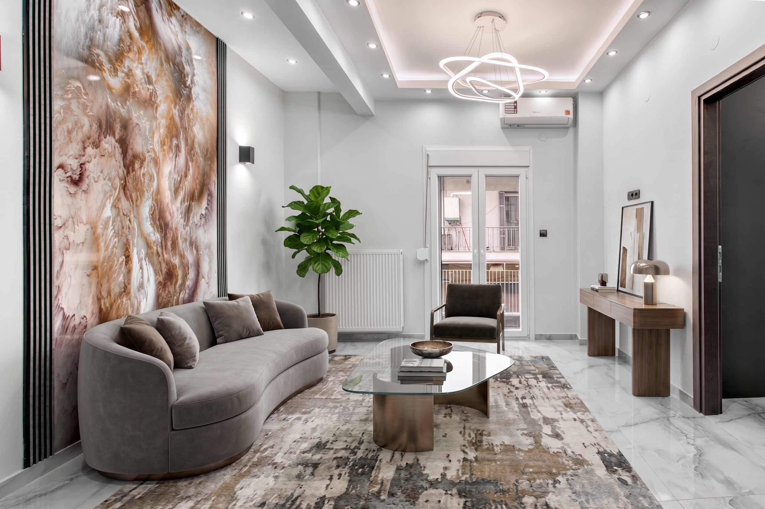 Fully renovated 1st floor apartment in Analipsi next to metro station