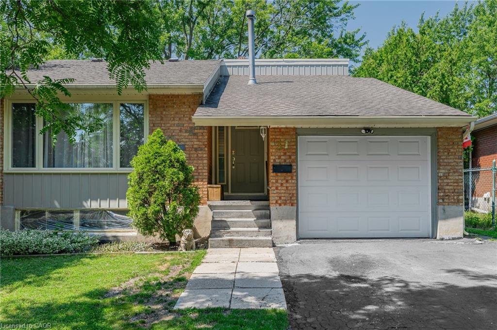 Ideally Located Short Commute To The University Of Waterloo