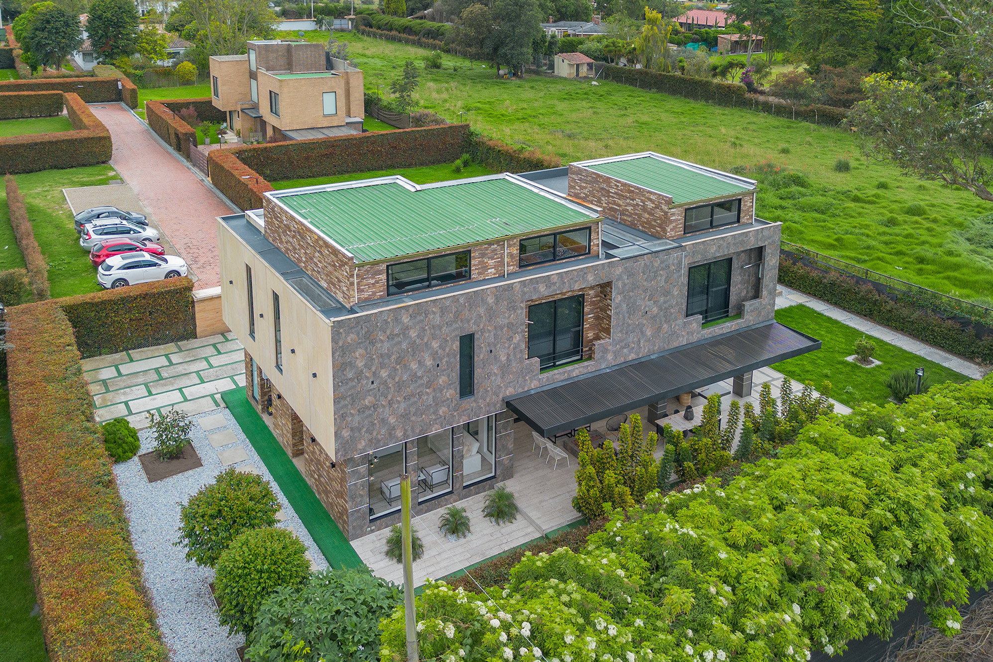 Moderna casa de 2 niveles para venta en Cajicá