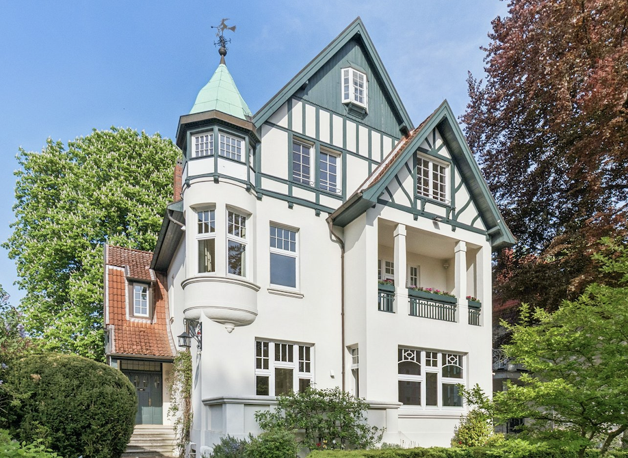 Großzügige Familienvilla im Herzen von Blankenese, ein Zuhause für Generationen