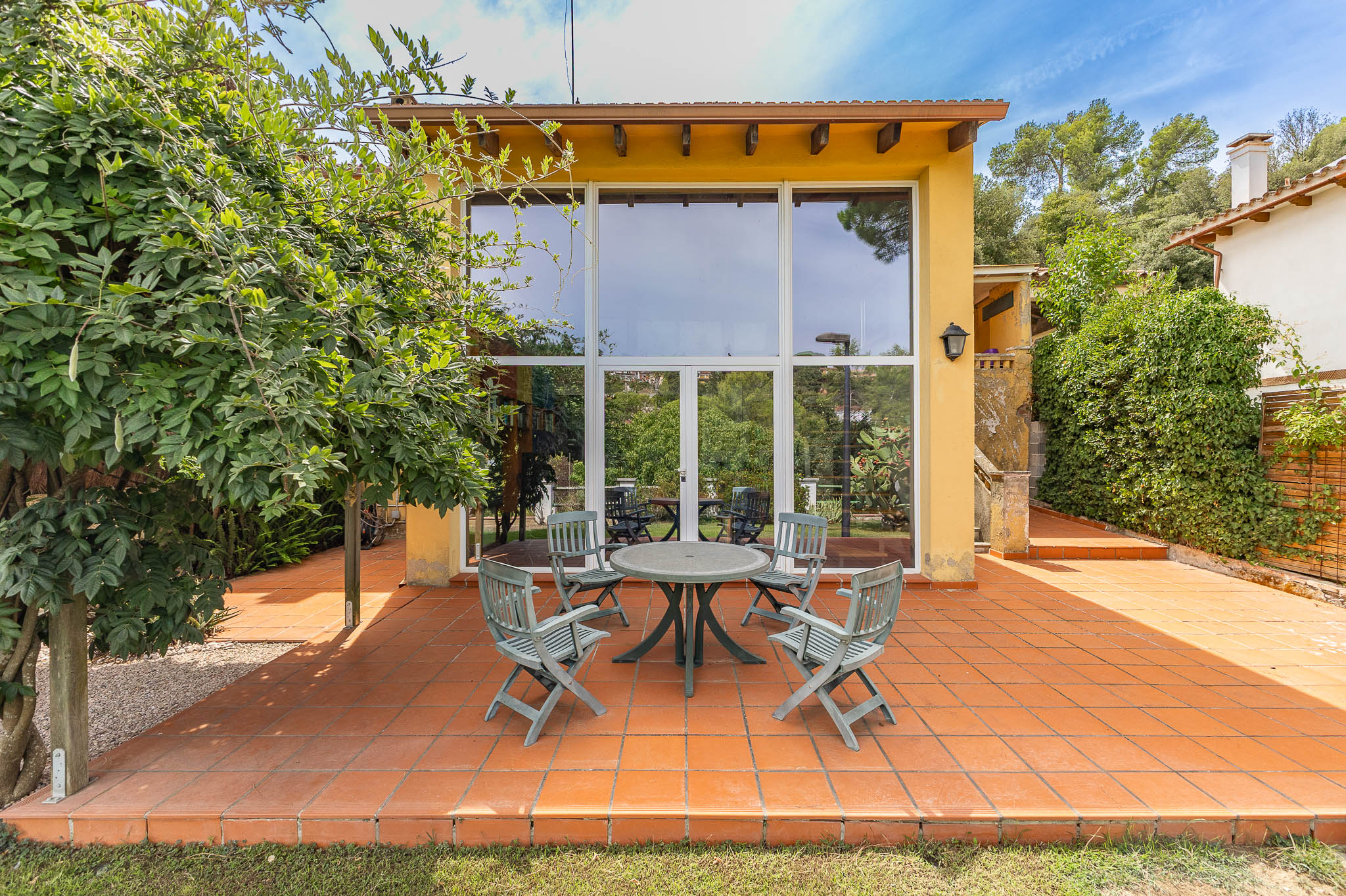 Bright, welcoming and unfamiliar in La Floresta