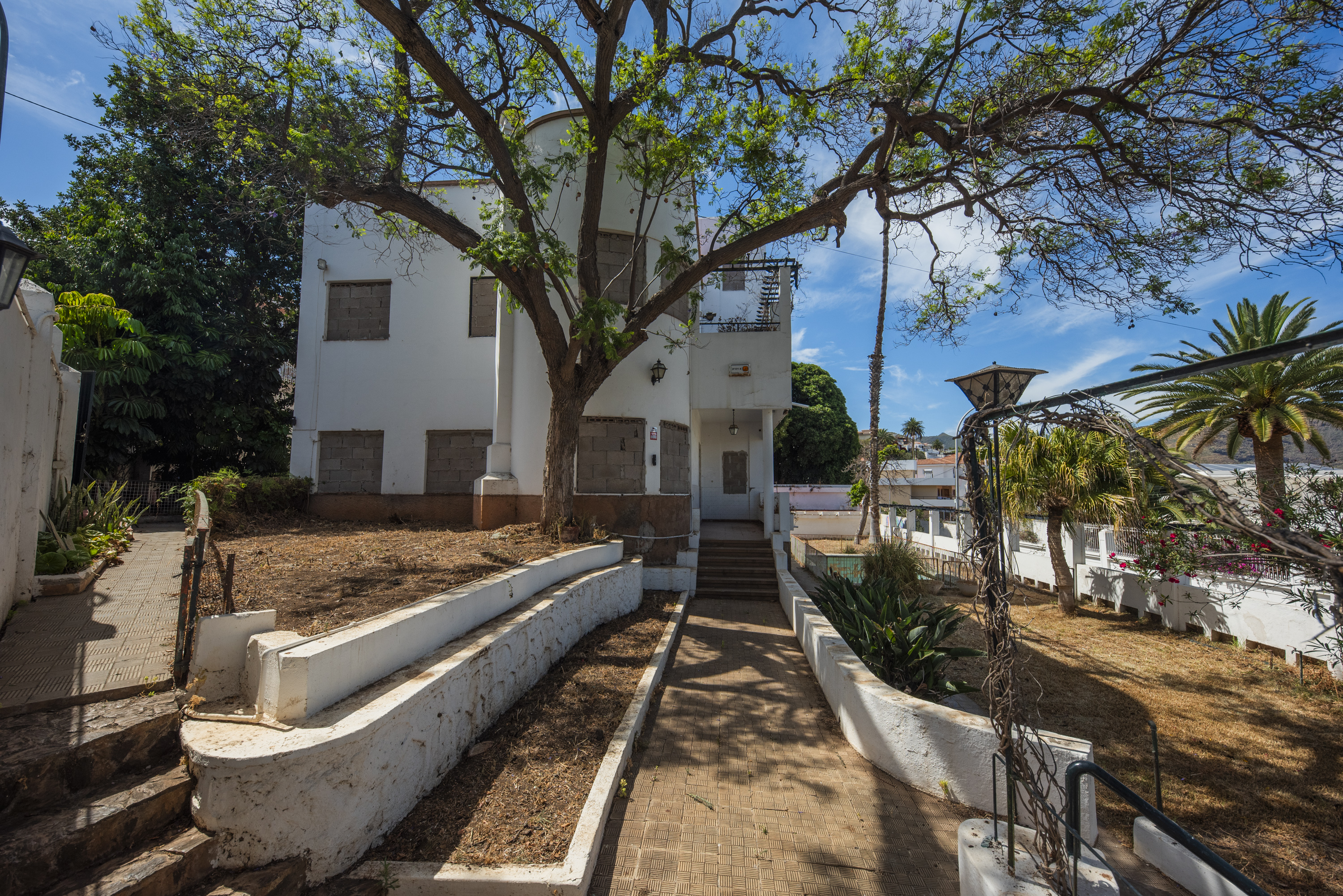 Villa to renovate in Vistabella