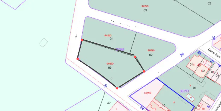 Real estate map showing a plot of land outlined in black with red dots at the corners. The plot is labeled "SUELO 03".