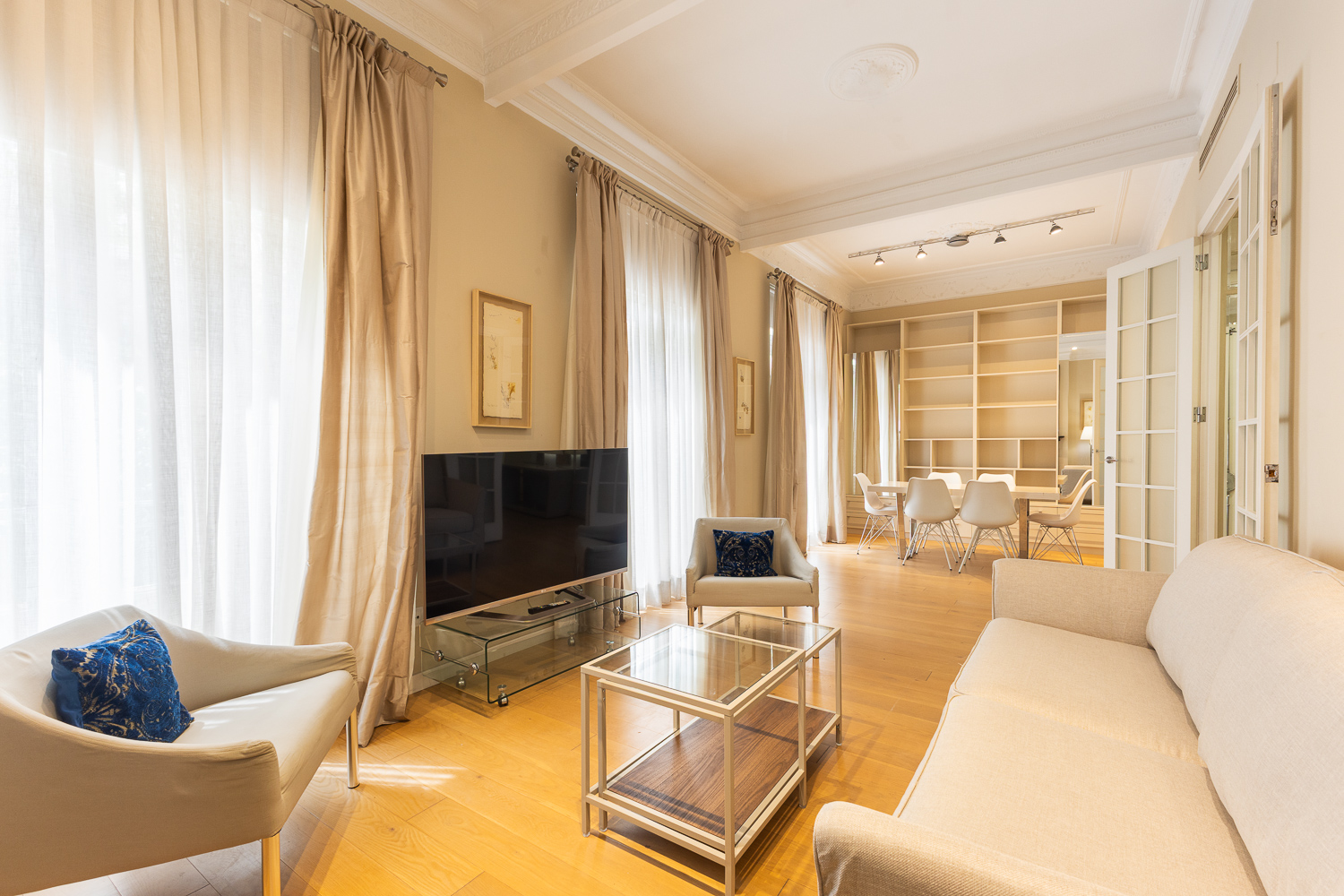 Elegant historic apartment next to Colón Market and the Turia River