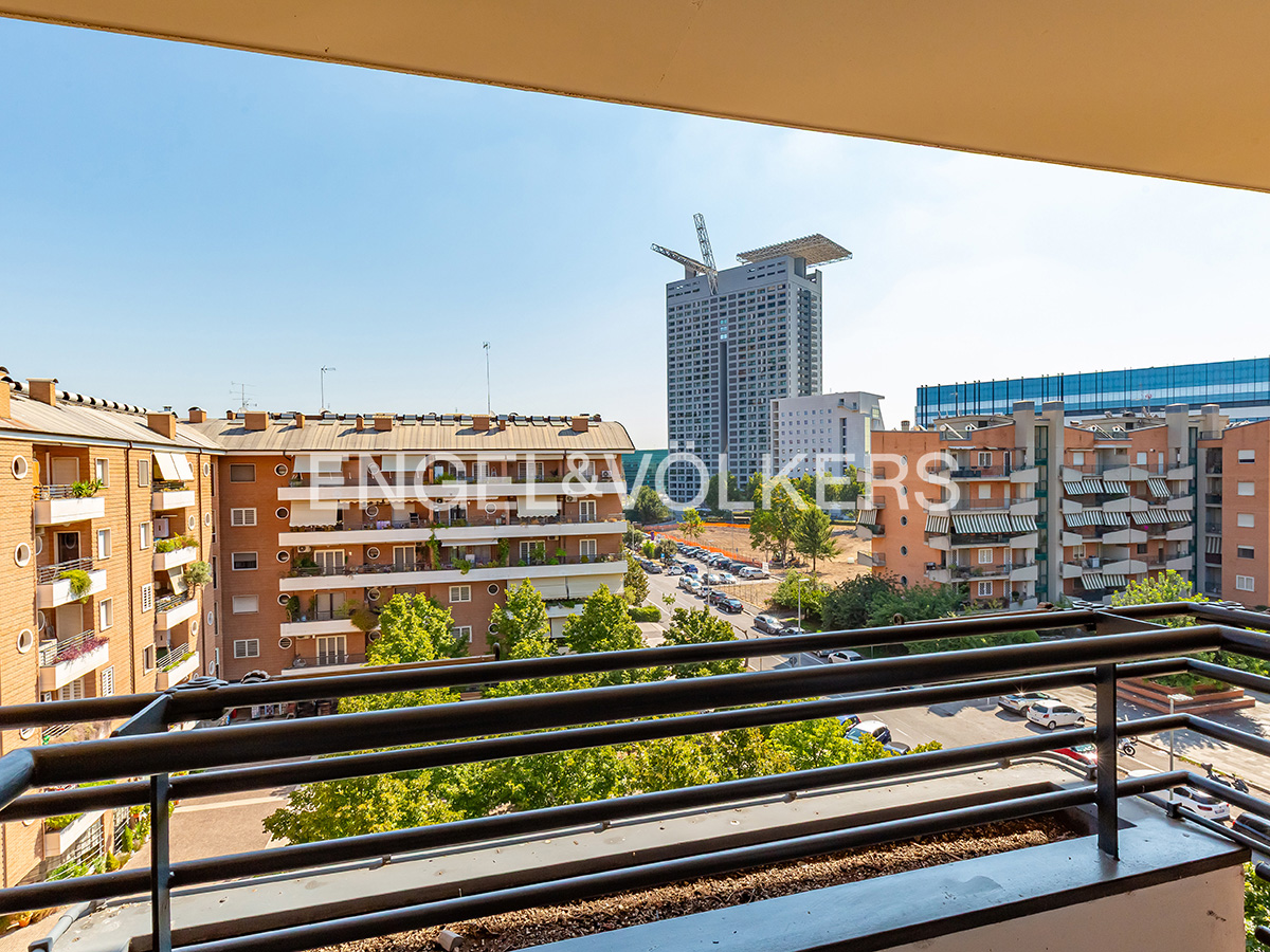 Eur – elegant apartment with parking space