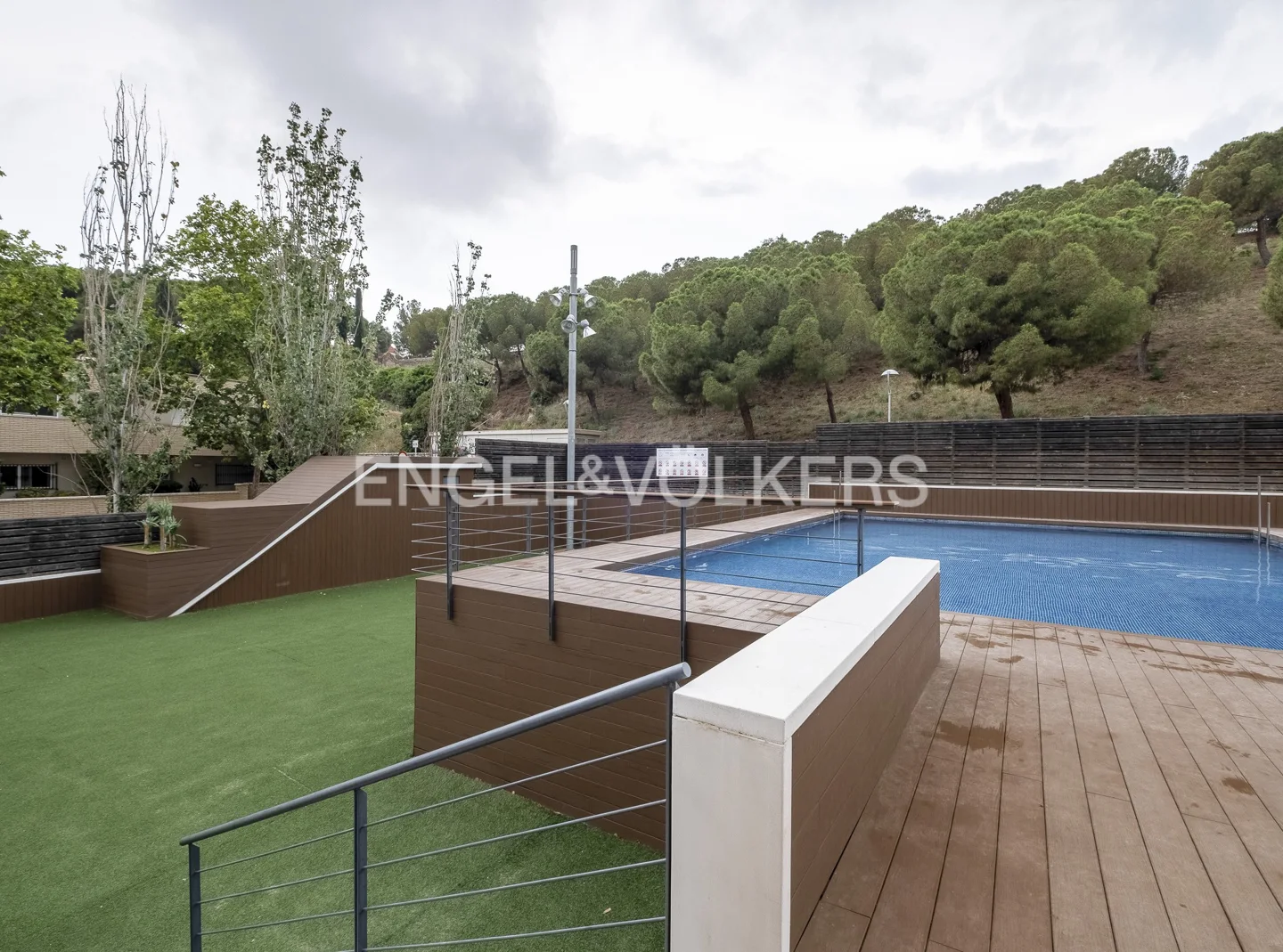 Pis amb piscina en la Via Europa de Mataró