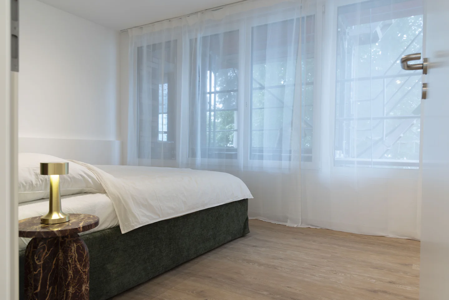 Erstbezug: 91 Sanierte Apartments mit Einbauküchen in Bestlage - Photo 5