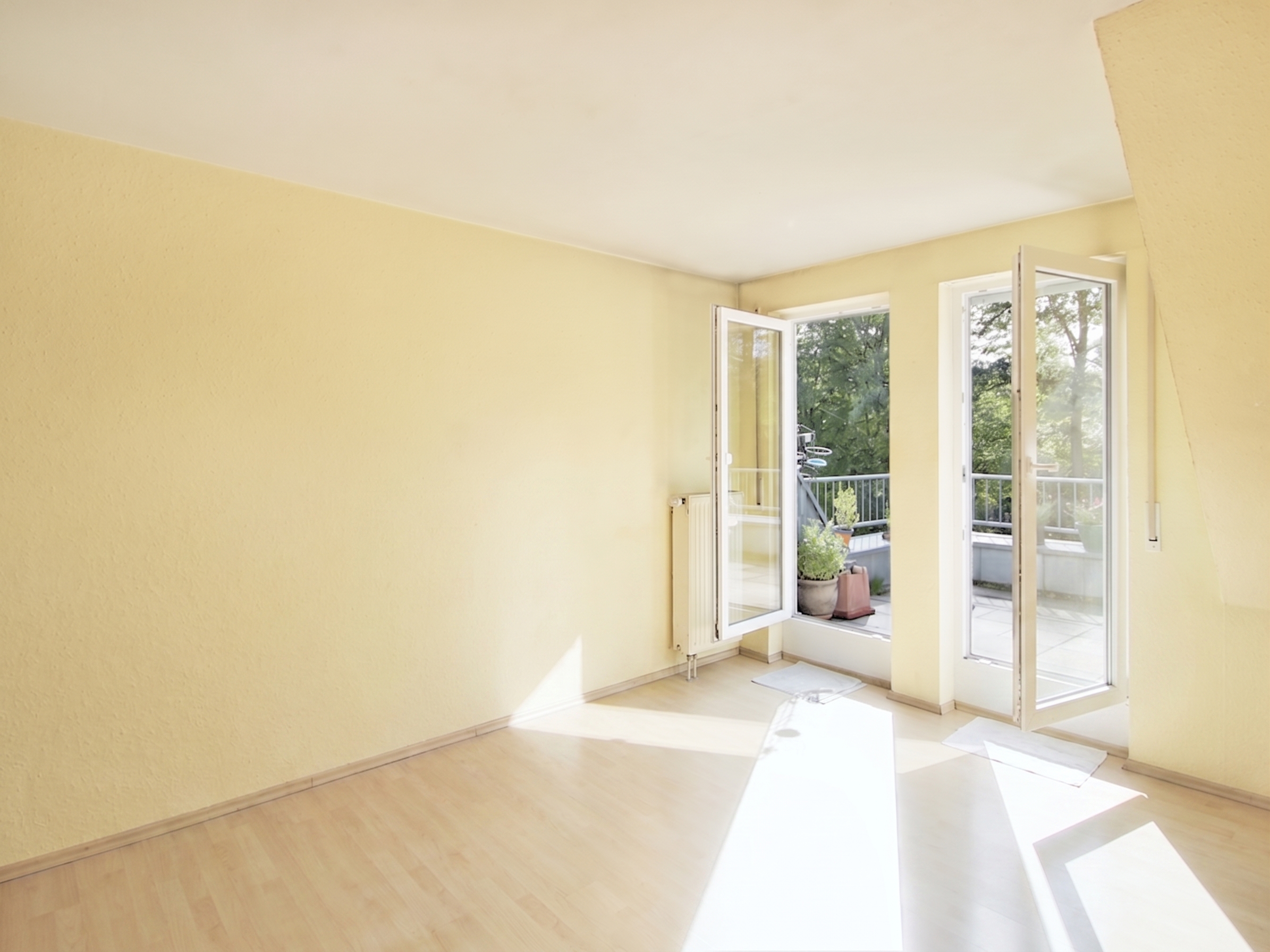 Attraktive 3-Zimmer-Wohnung mit Balkon & Terrasse