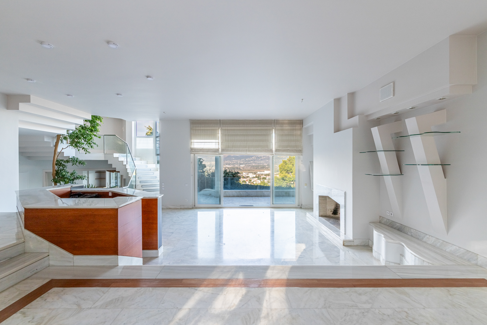 Detached house of 645 sq.m. with unobstructed views