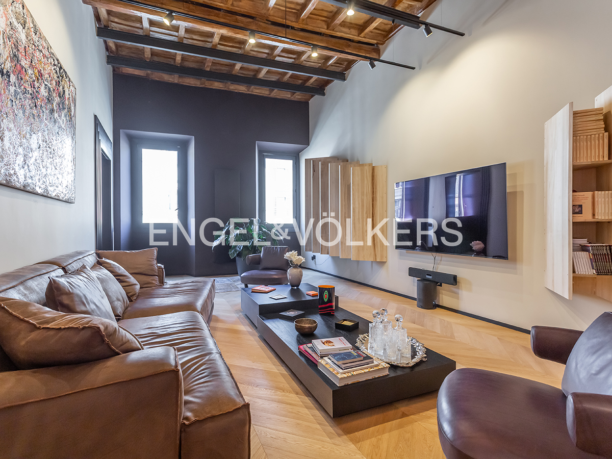 Piazza di Spagna, an exclusive residence in the heart of Rome