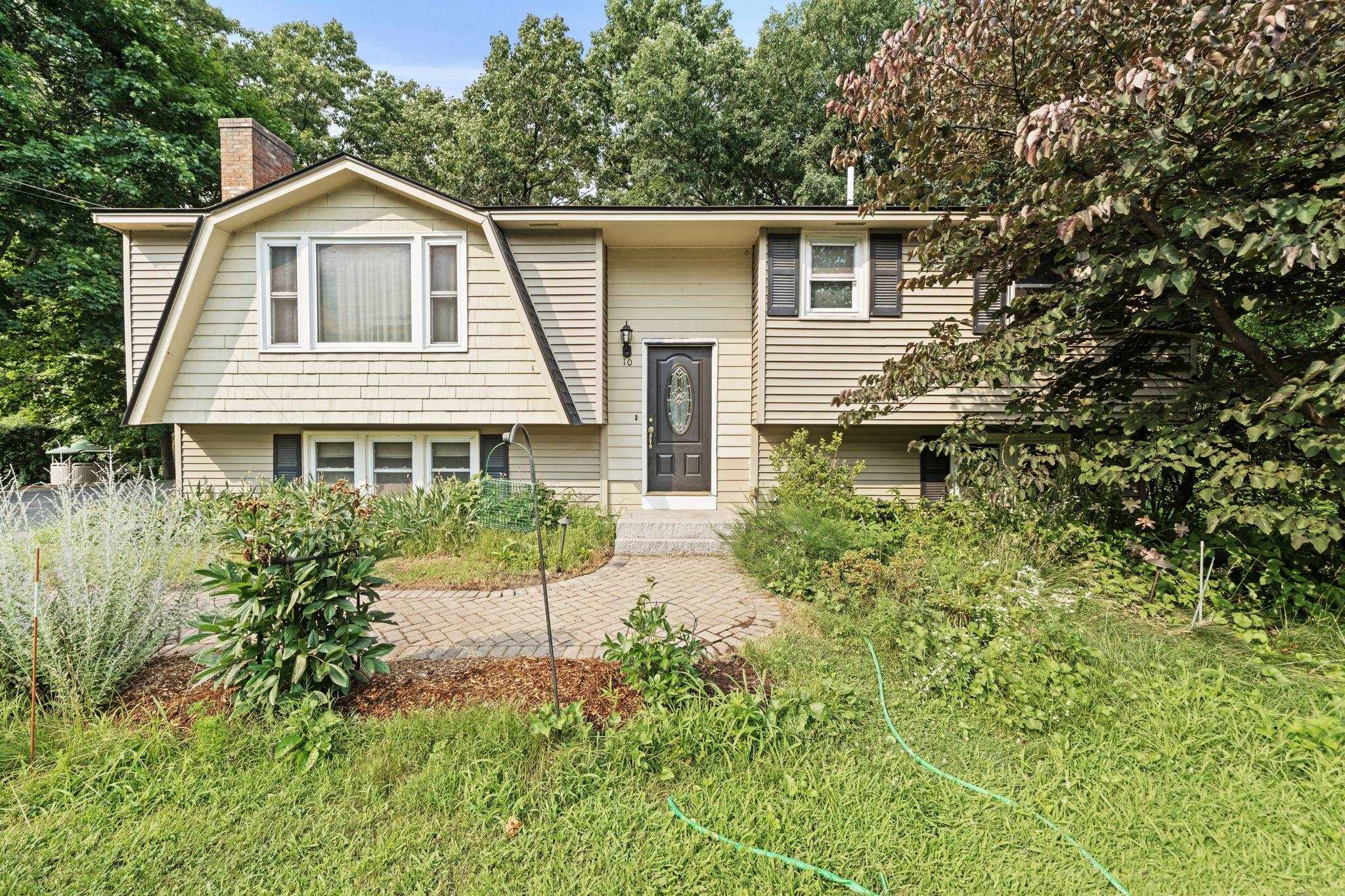 Beautiful Move In Ready Home