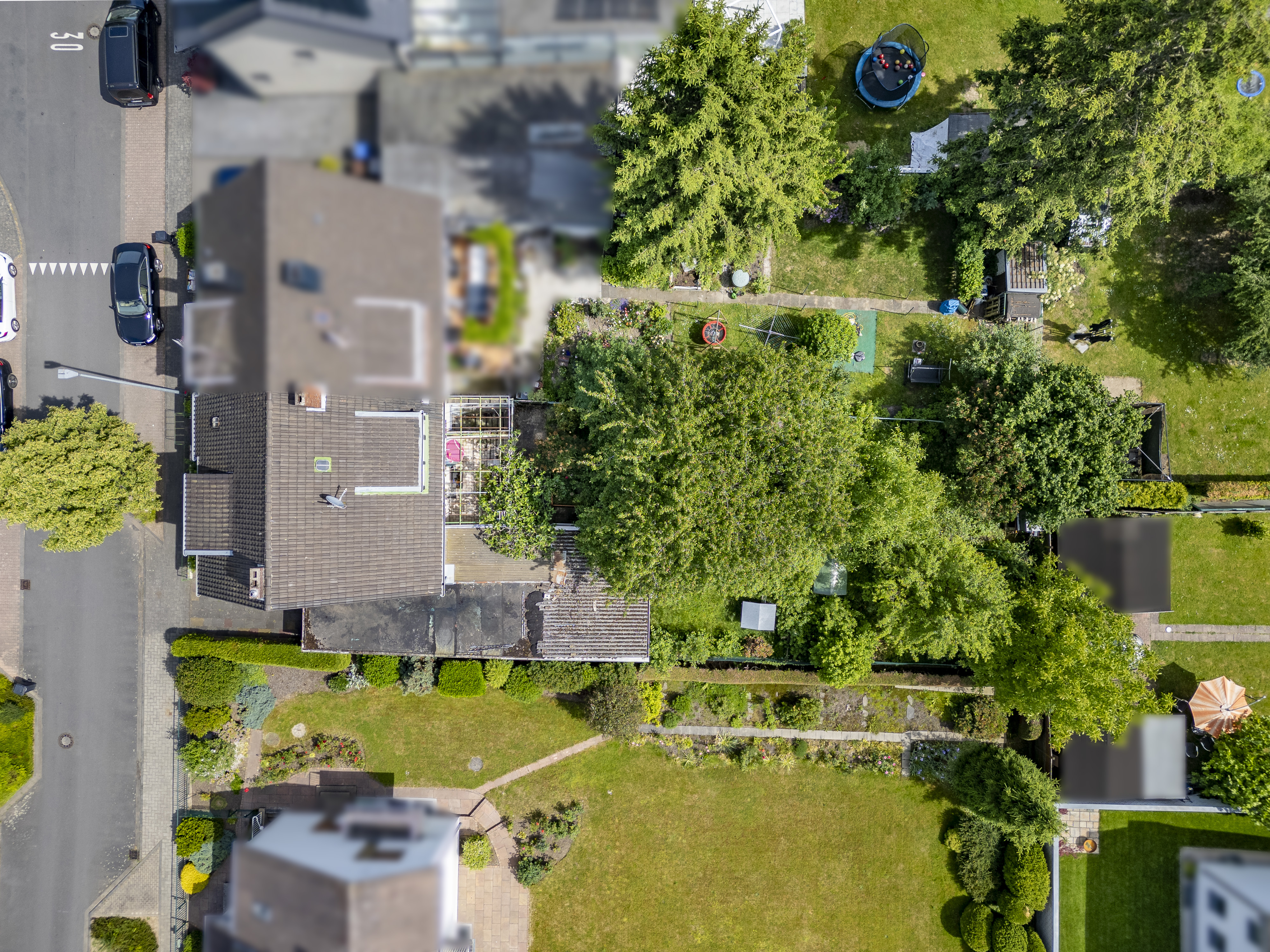 Sommer, Sonne, Eigenheim – Gepflegte Doppelhaushälfte in Wesseling-Berzdorf
