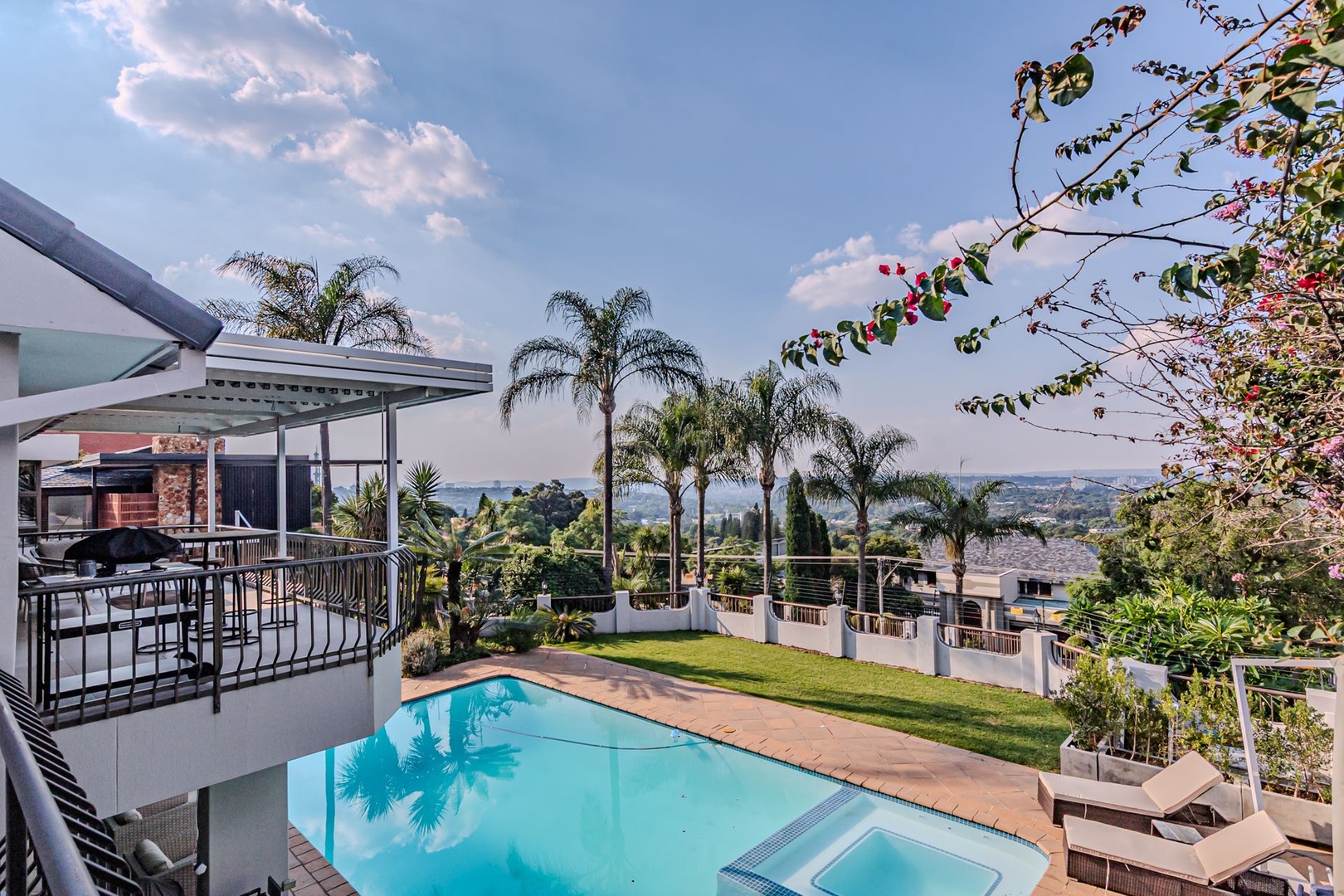 Iconic Views. Exceptional Address.