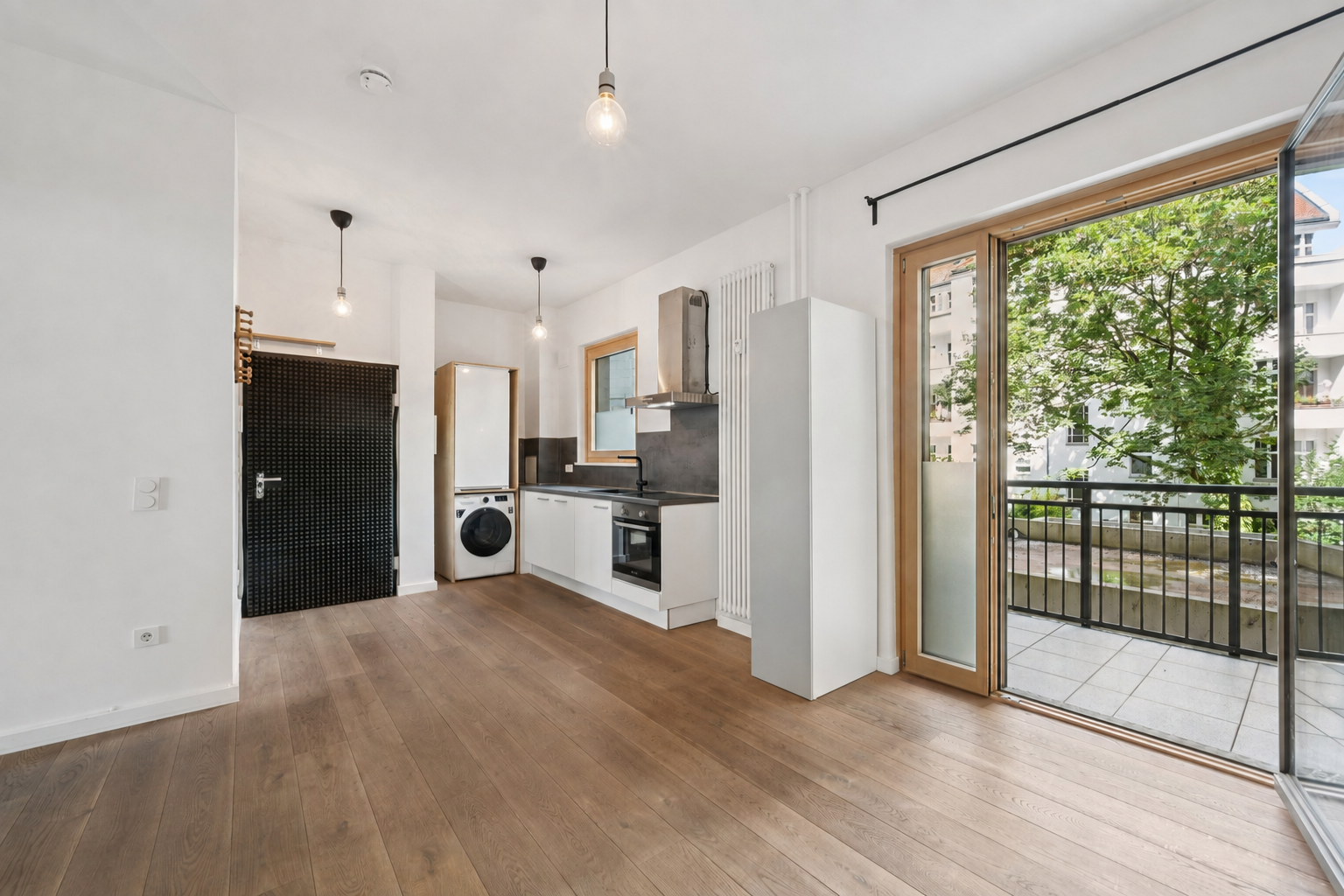 2-Zimmer-Wohnung mit Balkon in begehrter Lage am Ludwigkirchplatz