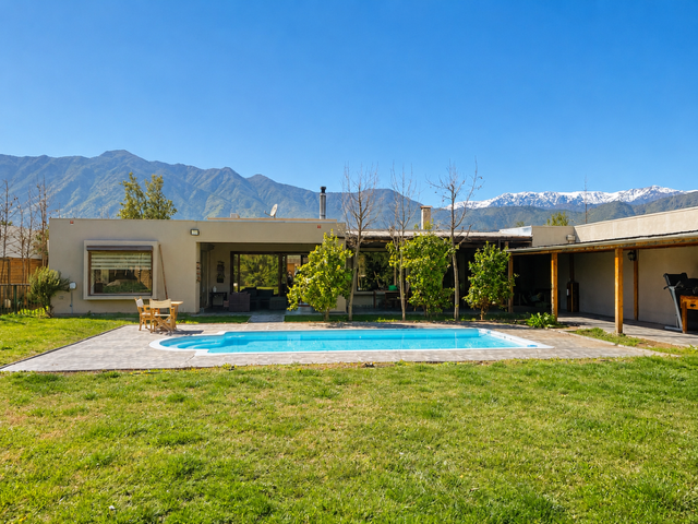 Arriendo casa ampliada, quincho y piscina en Cond. La Aparición de Paine