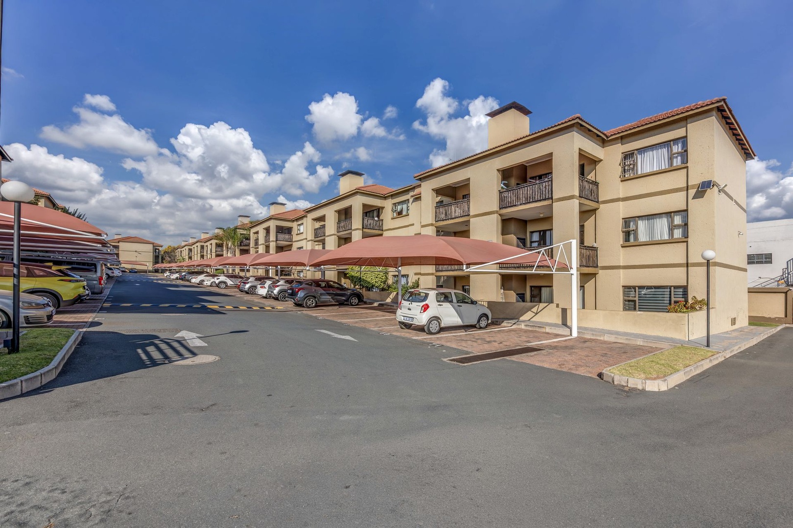 The Rental You've Been Waiting For Contemporary 2-Bedroom Apartment