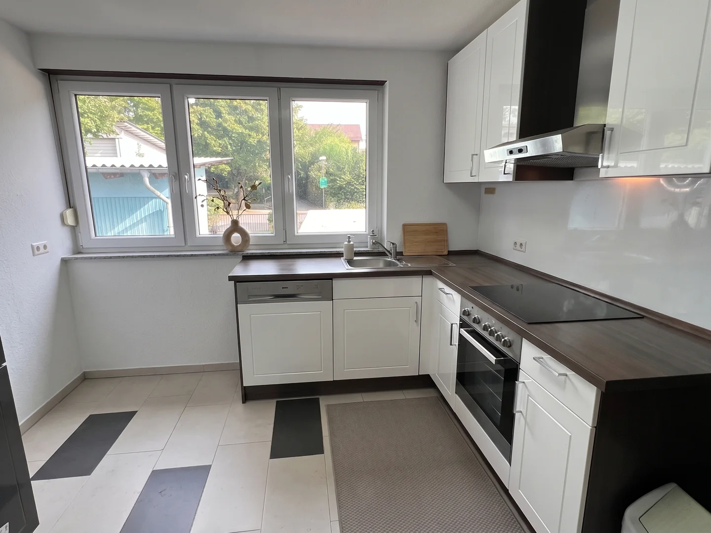 Stadtnah wohnen: Gepflegte 2-Zimmer-Wohnung mit Balkon - Foto 2