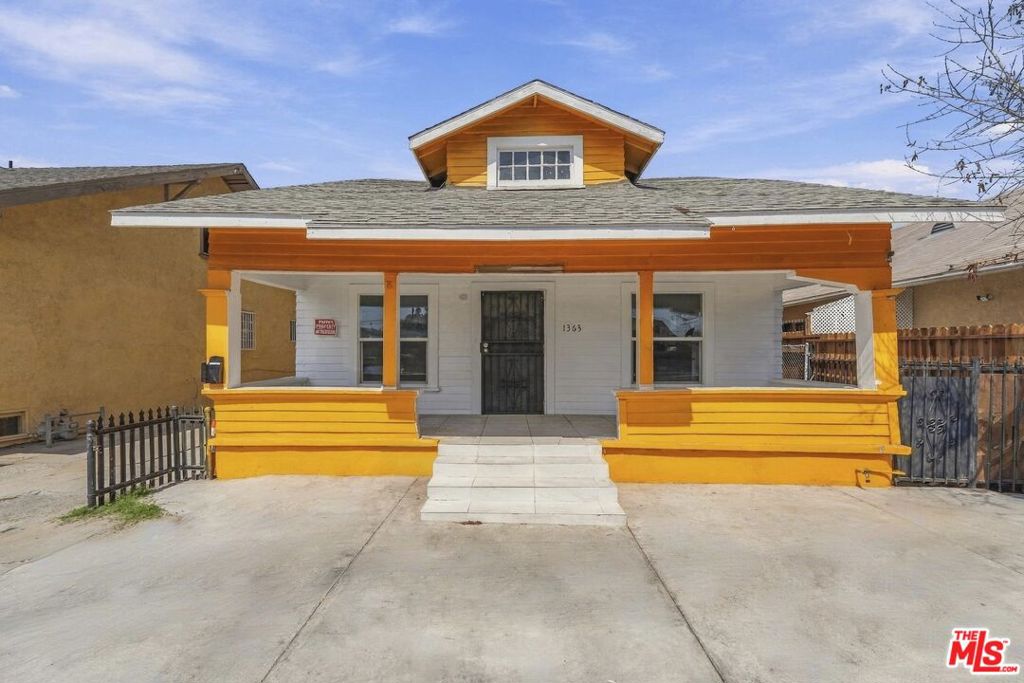 Investment Opportunity with Two Homes on One Lot