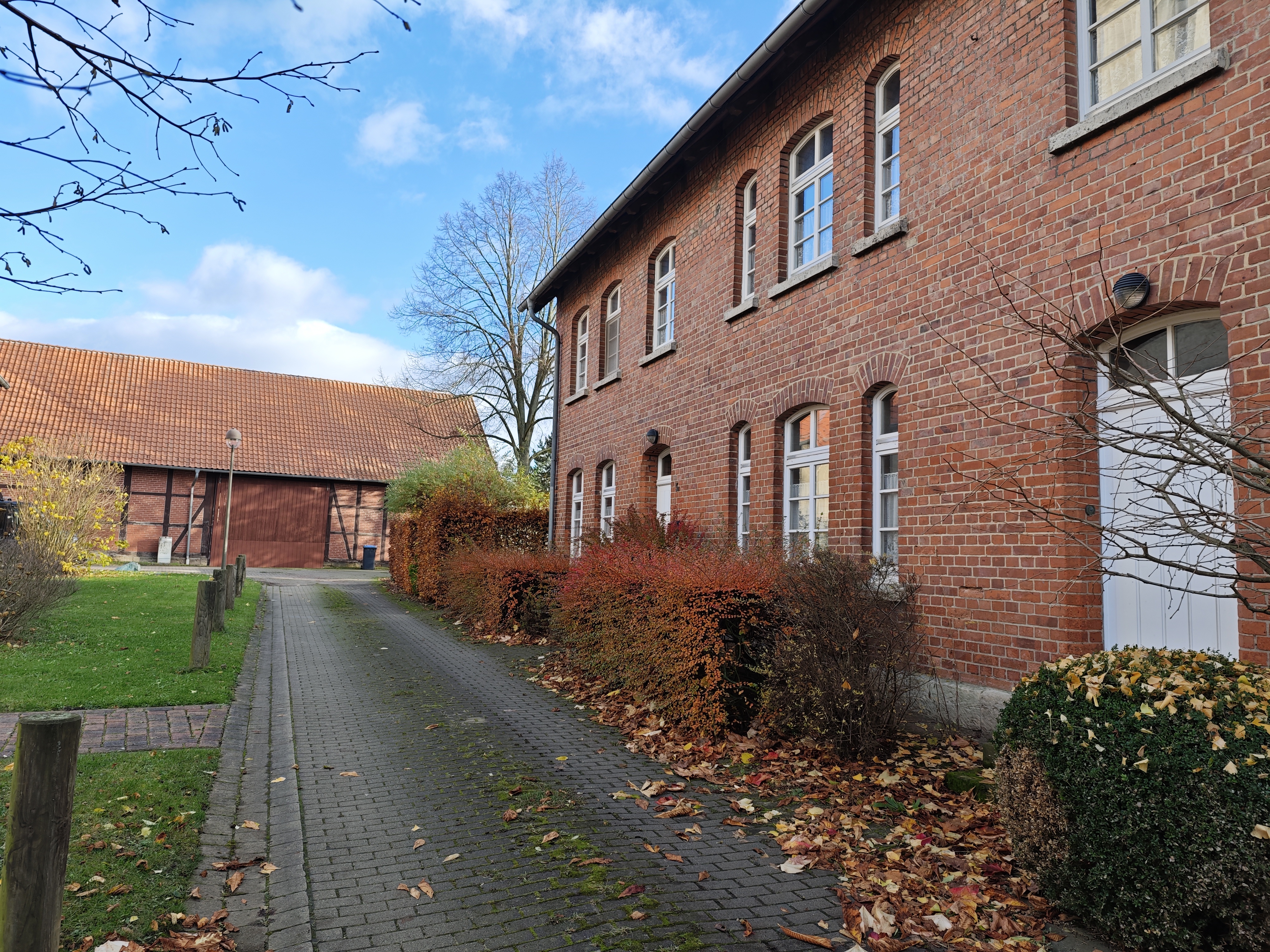 Land-Charme mit Ausbaupotenzial und reichlich Platz
