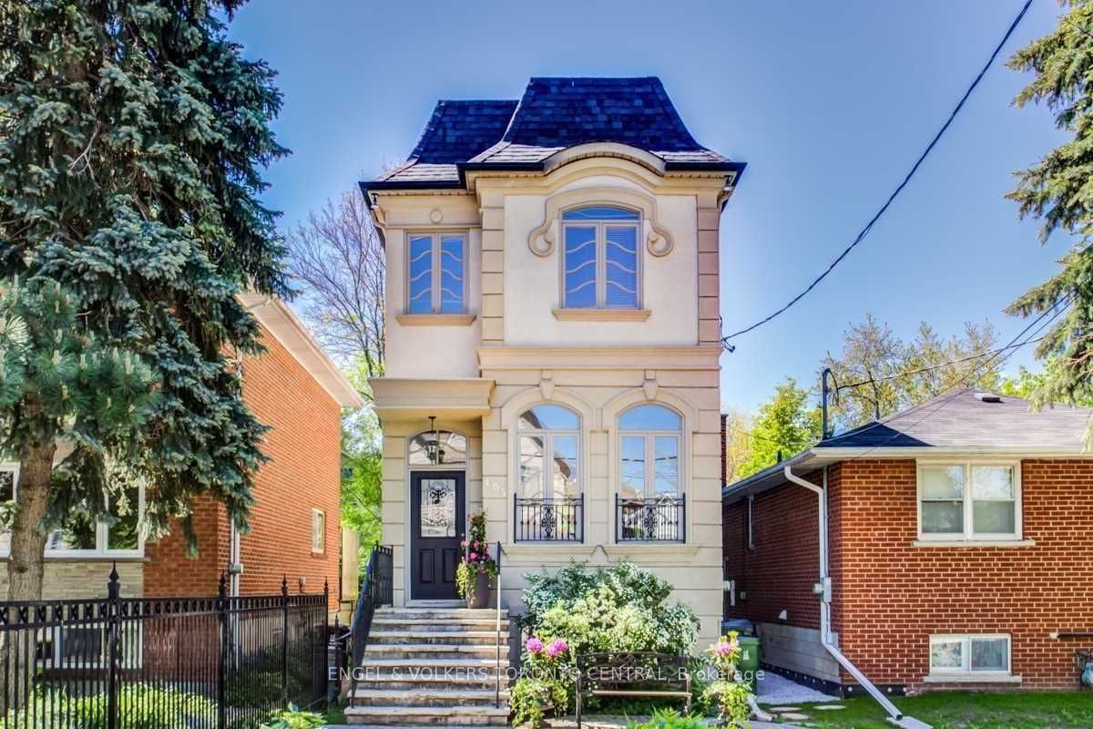Charming 3-Bed Bedford Park Home Steps To Shops & Transit