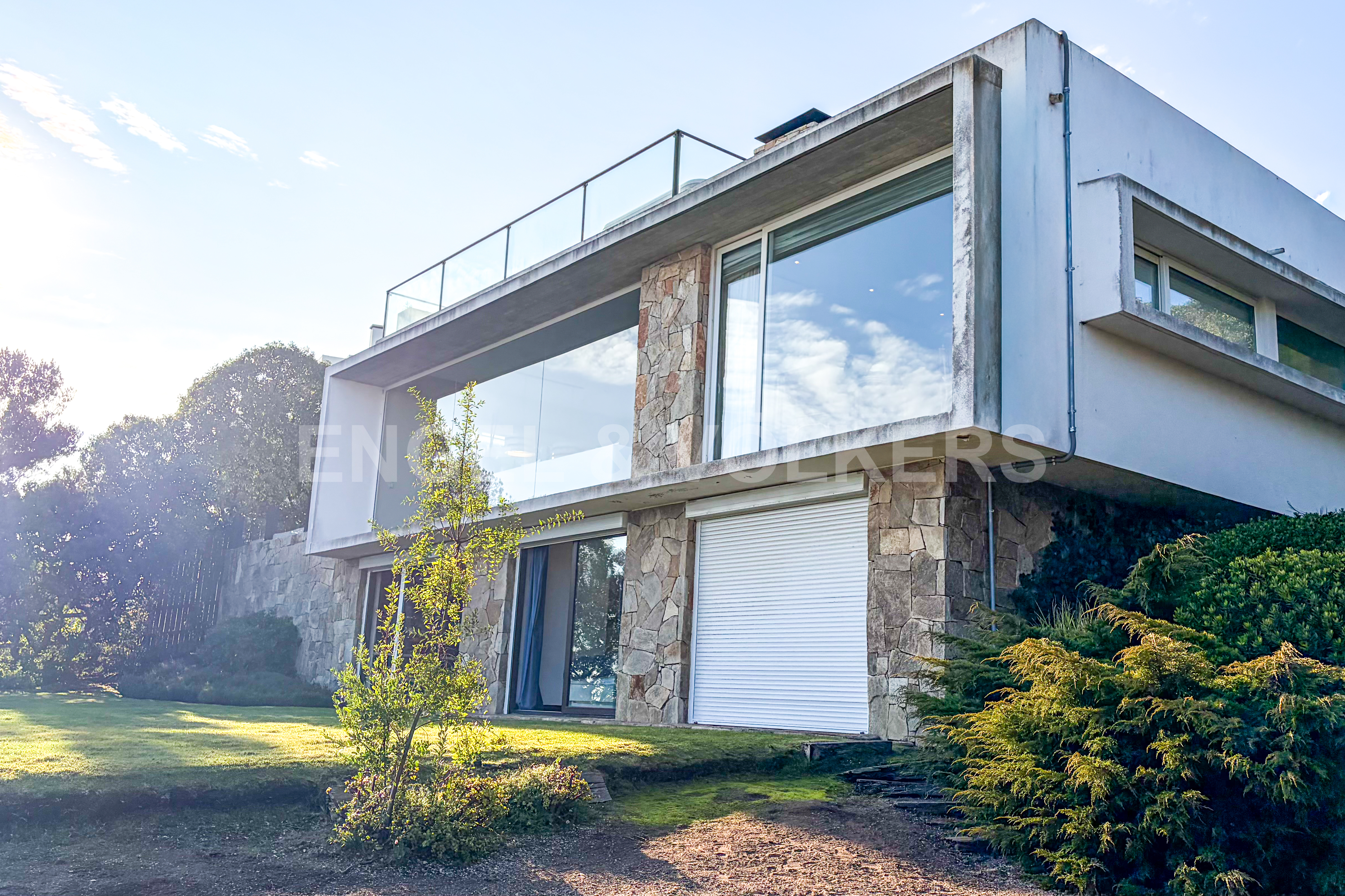 Moderna Casa con Linda Vista al Mar, Costa Cachagua