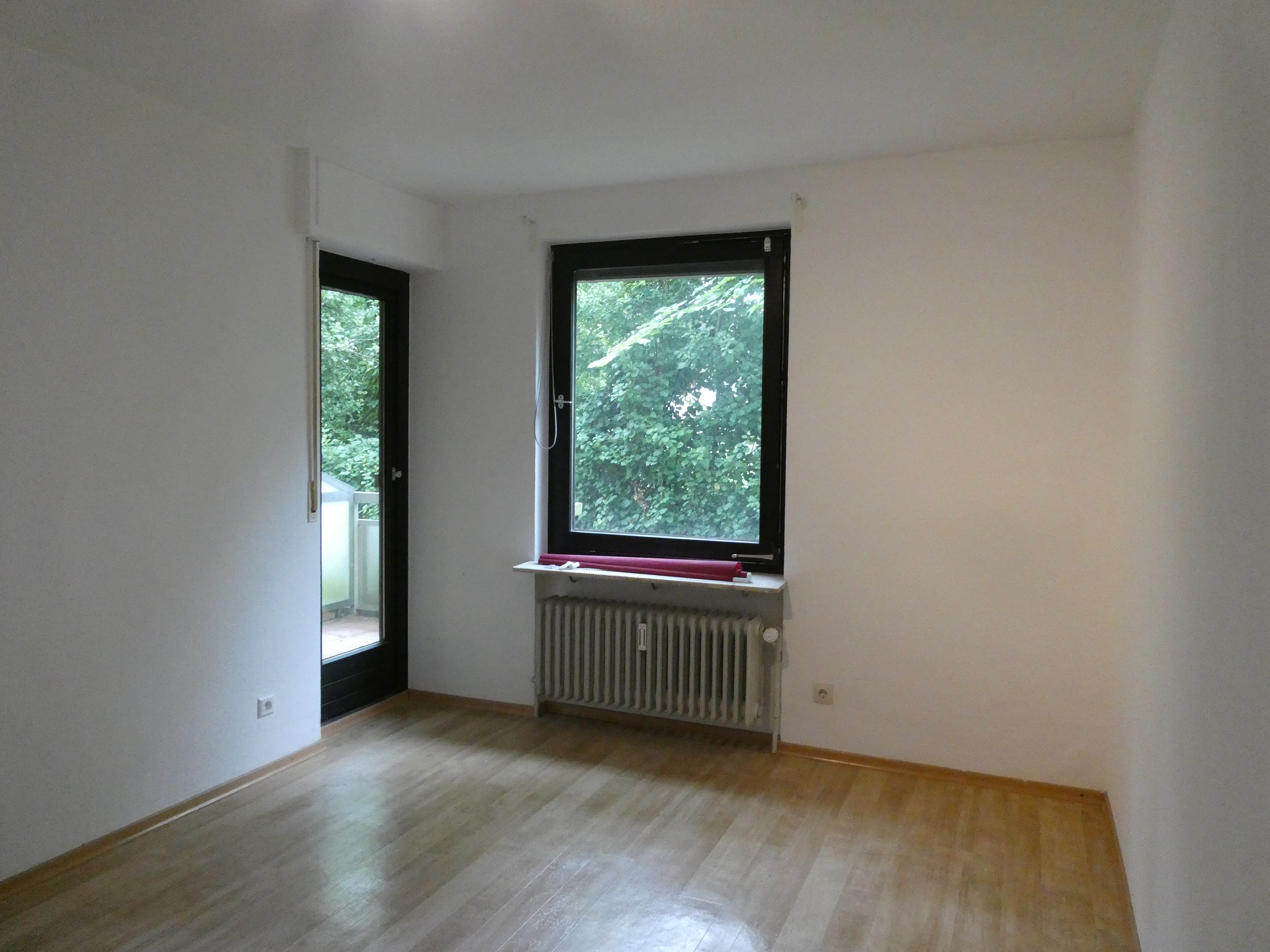 Praktisches Ein-Raum-Apartment mit Duschbad und Balkon, AAP sowie Küchenzeile nahe der Uni Tal