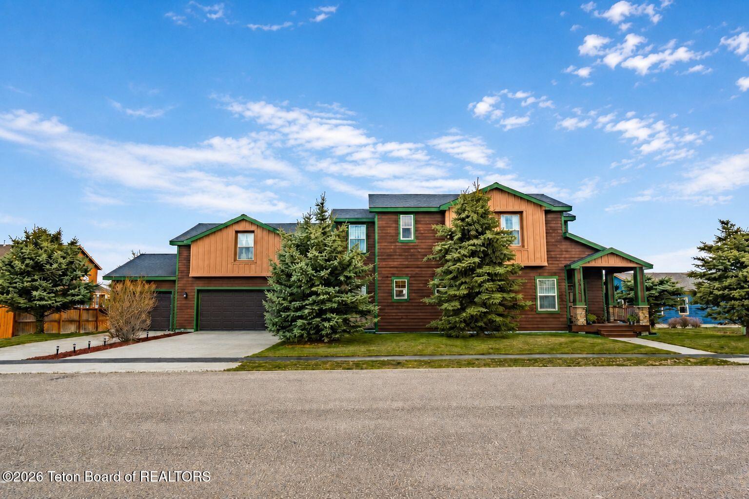 Turnkey 3BR Home + Guest Apartment in Coveted Trails Creek