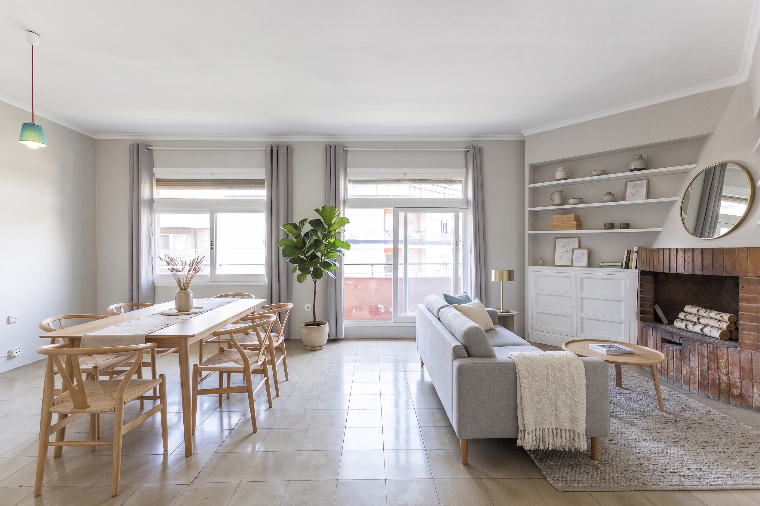 Flat with a lot of potential in Eixample Dret