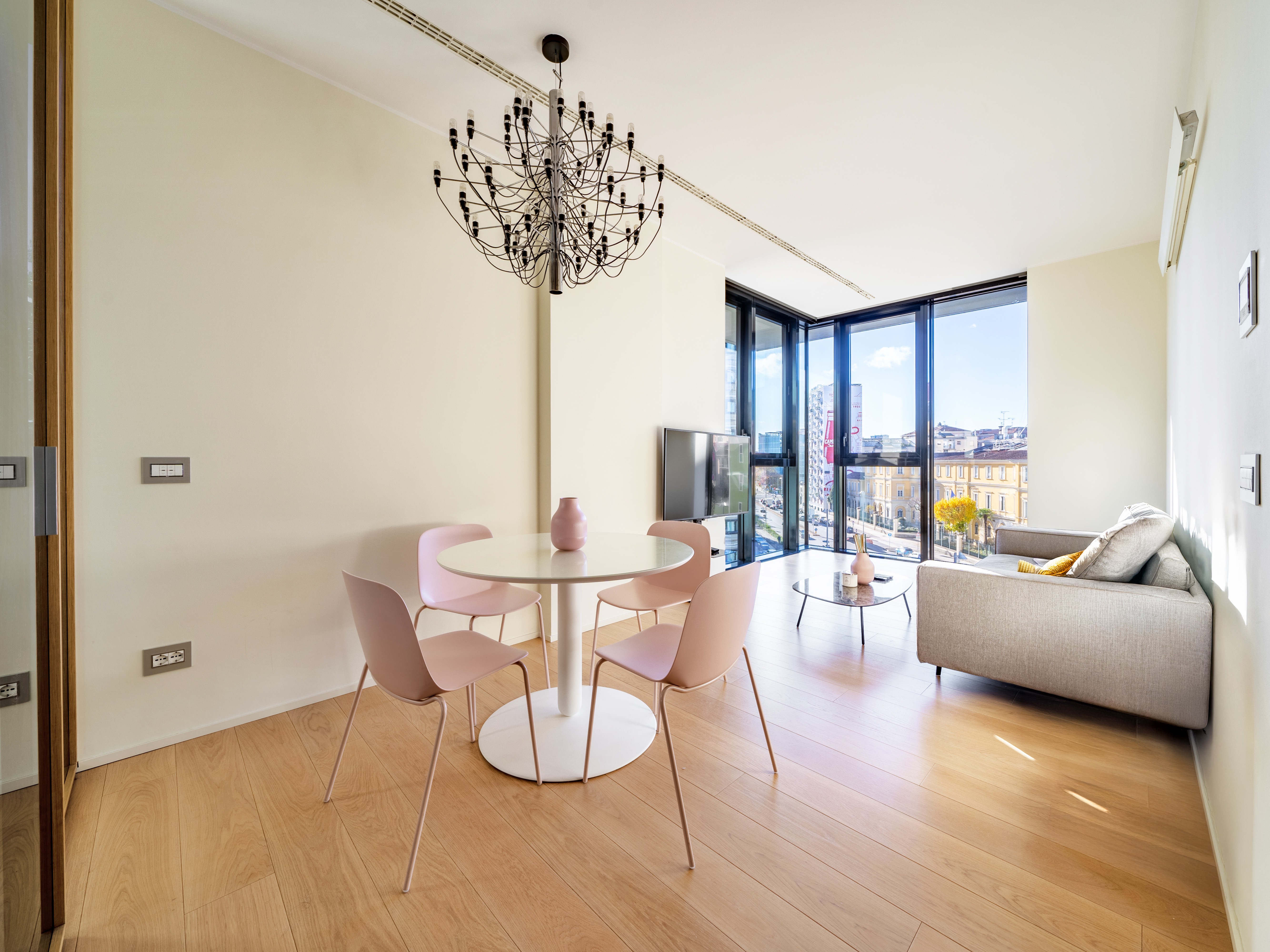 Light and design in Torre Aria