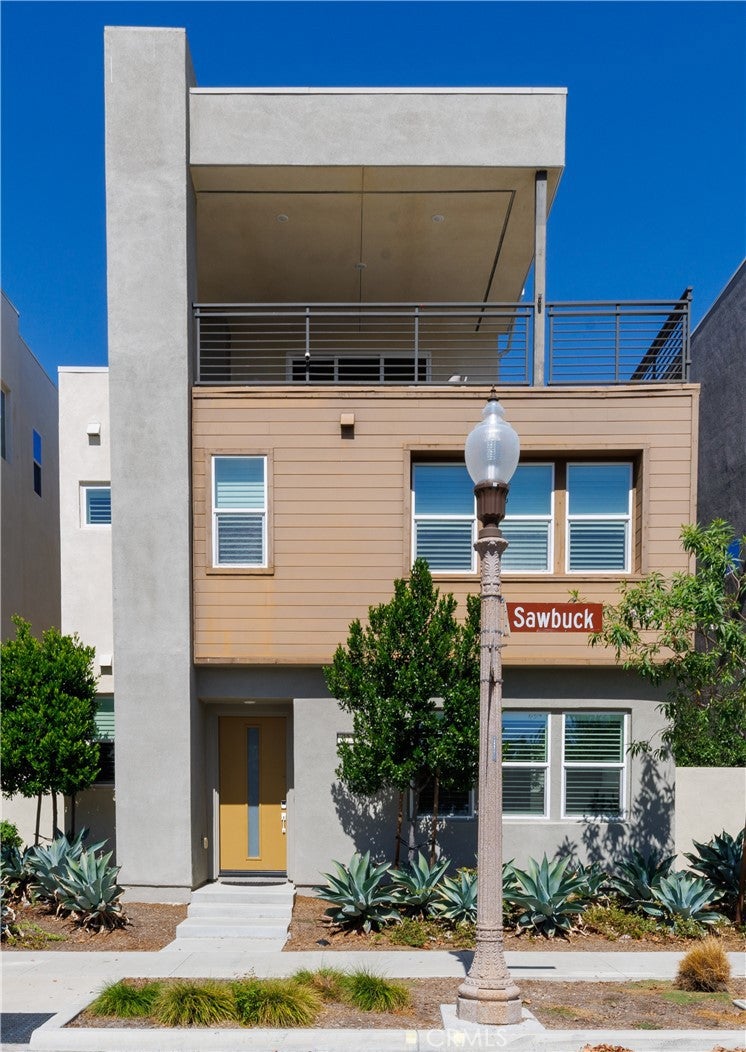 Beautifully Upgraded Irvine Residence in Great Location