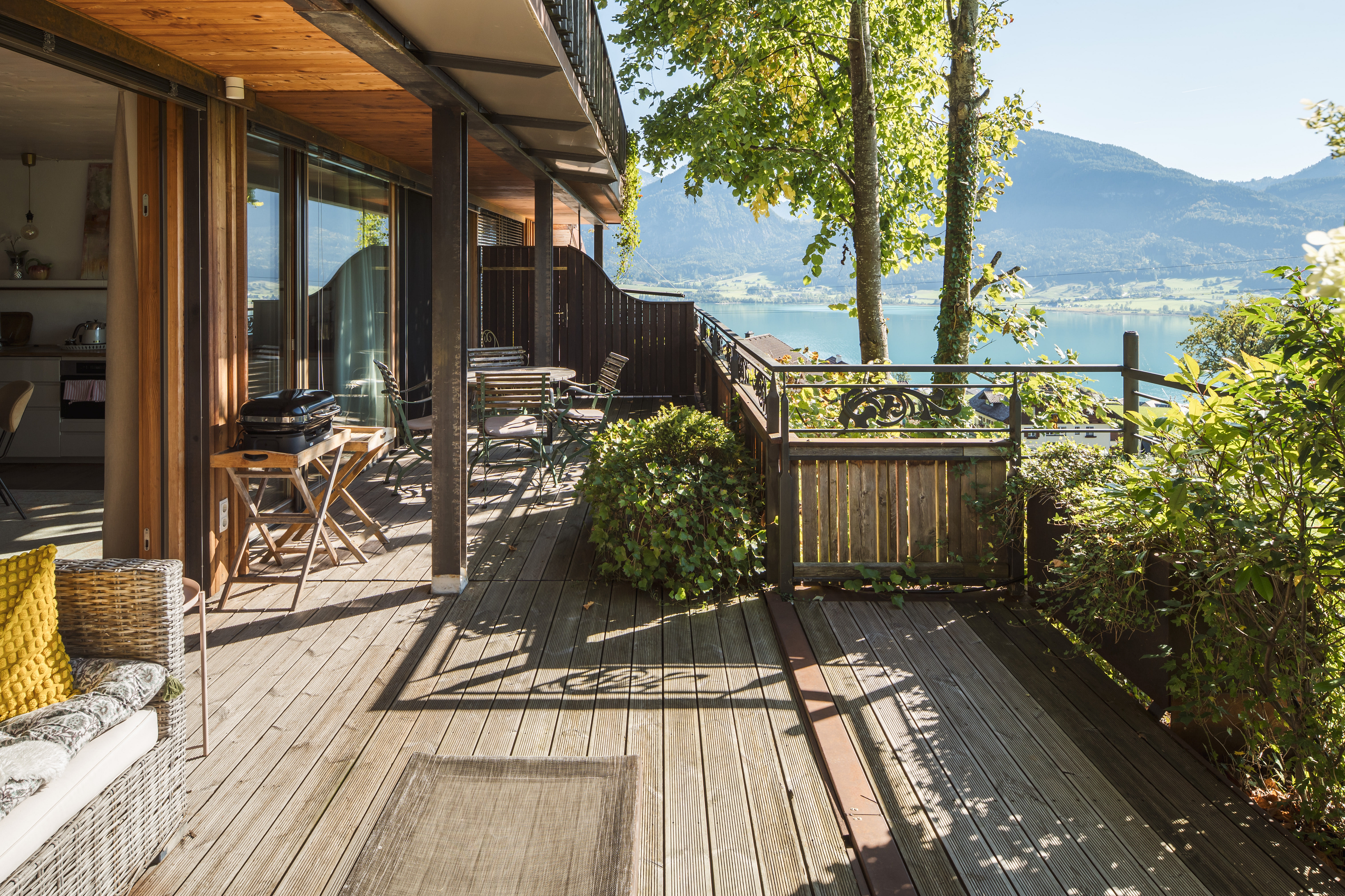 Wohnen mit Seeblick: Stilvolle 2-Zimmer-Wohnung mit großer Sonnenterrasse am Wolfgangsee