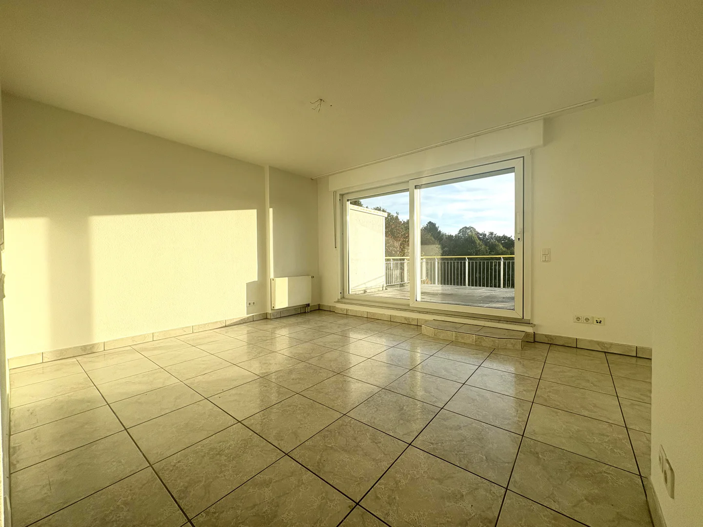 Wohnen mit Wohlfühlcharakter – in einem gepflegten Haus mit traumhafter Dachterrasse - Foto 1