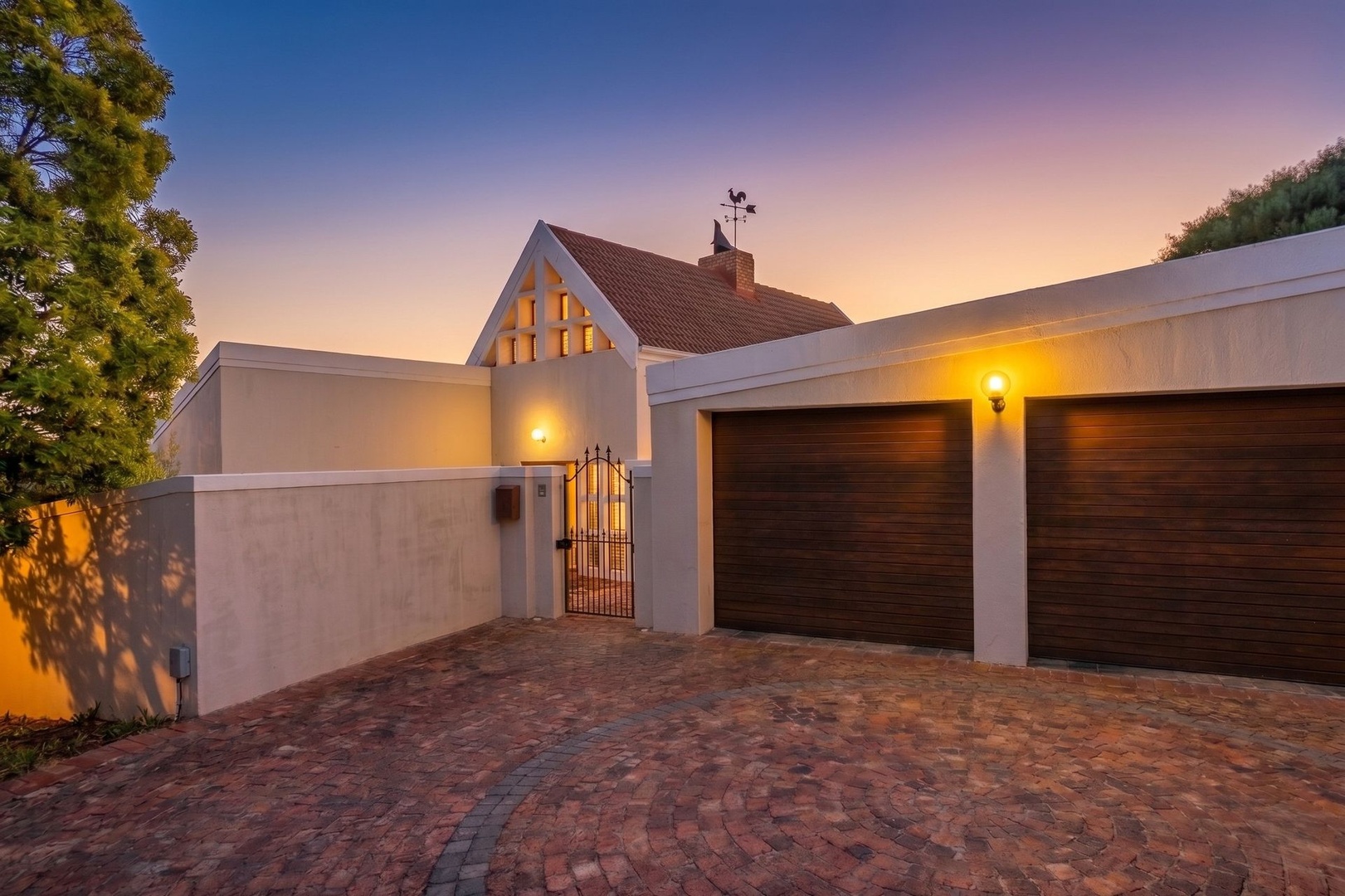 Warm Family Home in Peaceful Rome Glen with Exceptional Views