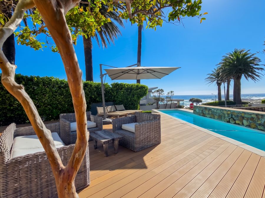 Luxury living in Camps Bay with spectacular sea views