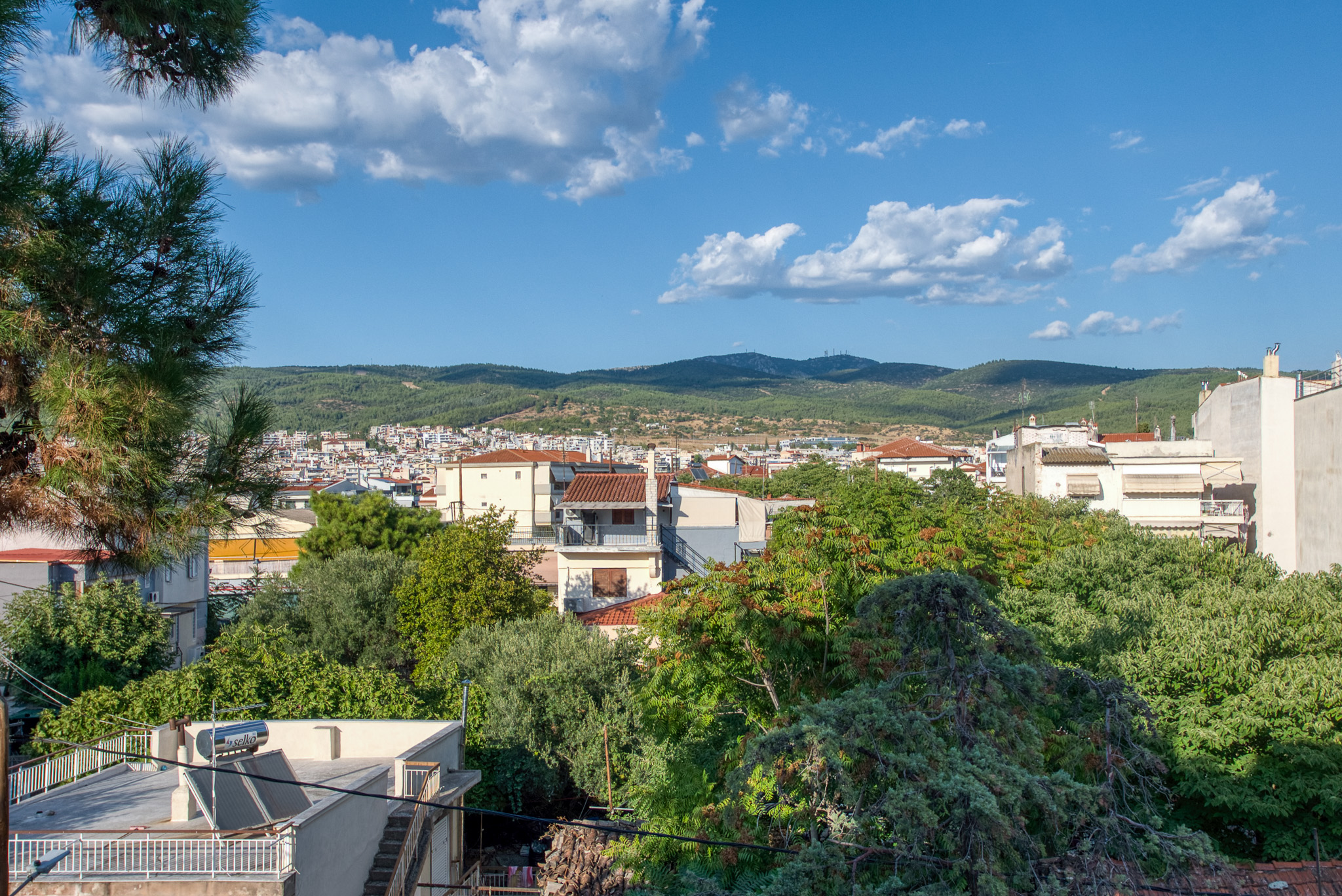 Excellent 3rd-floor apartment in Pylaia