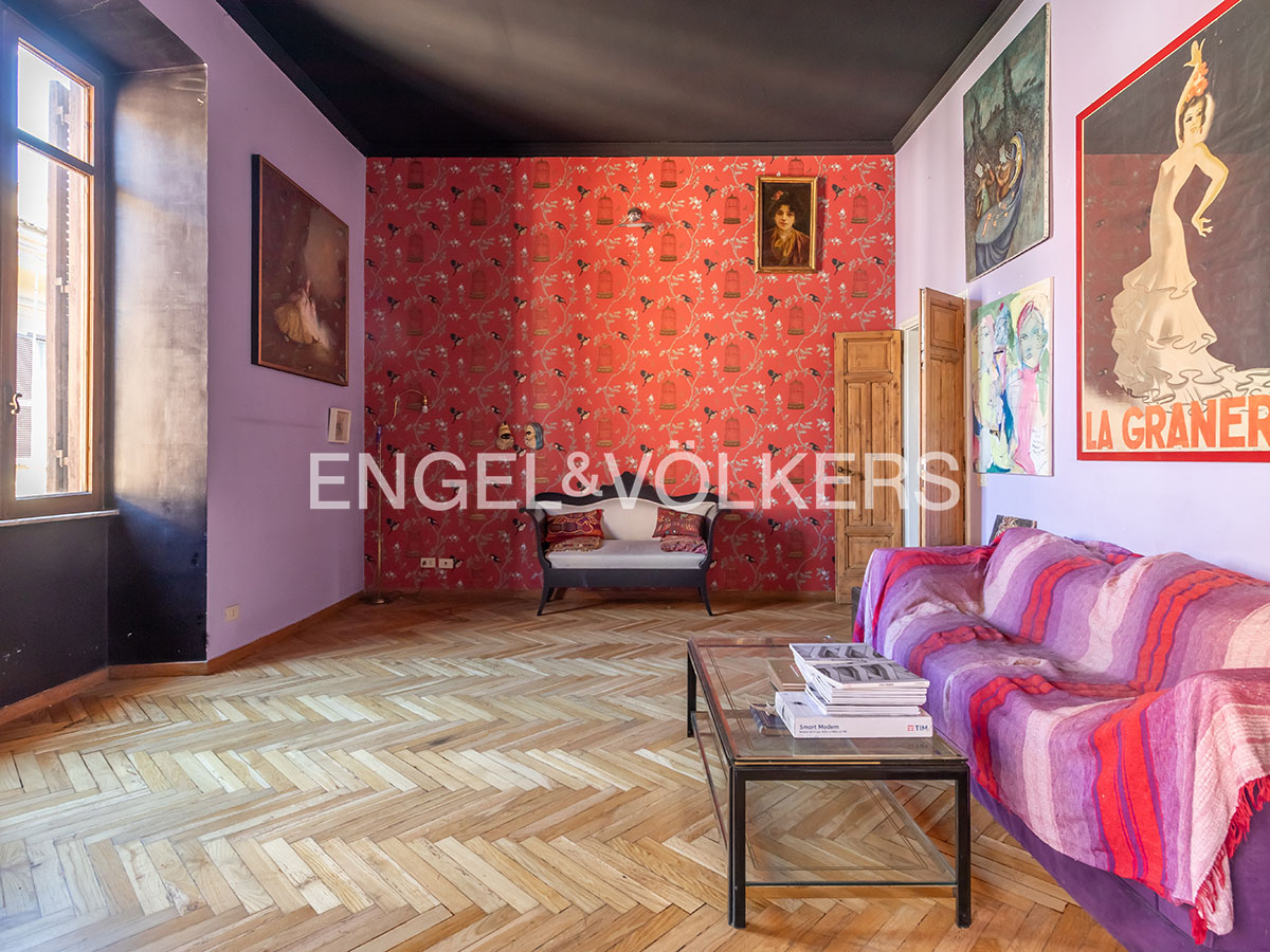 Proprietà di charme con terrazza adiacente Villa Wolkonsky